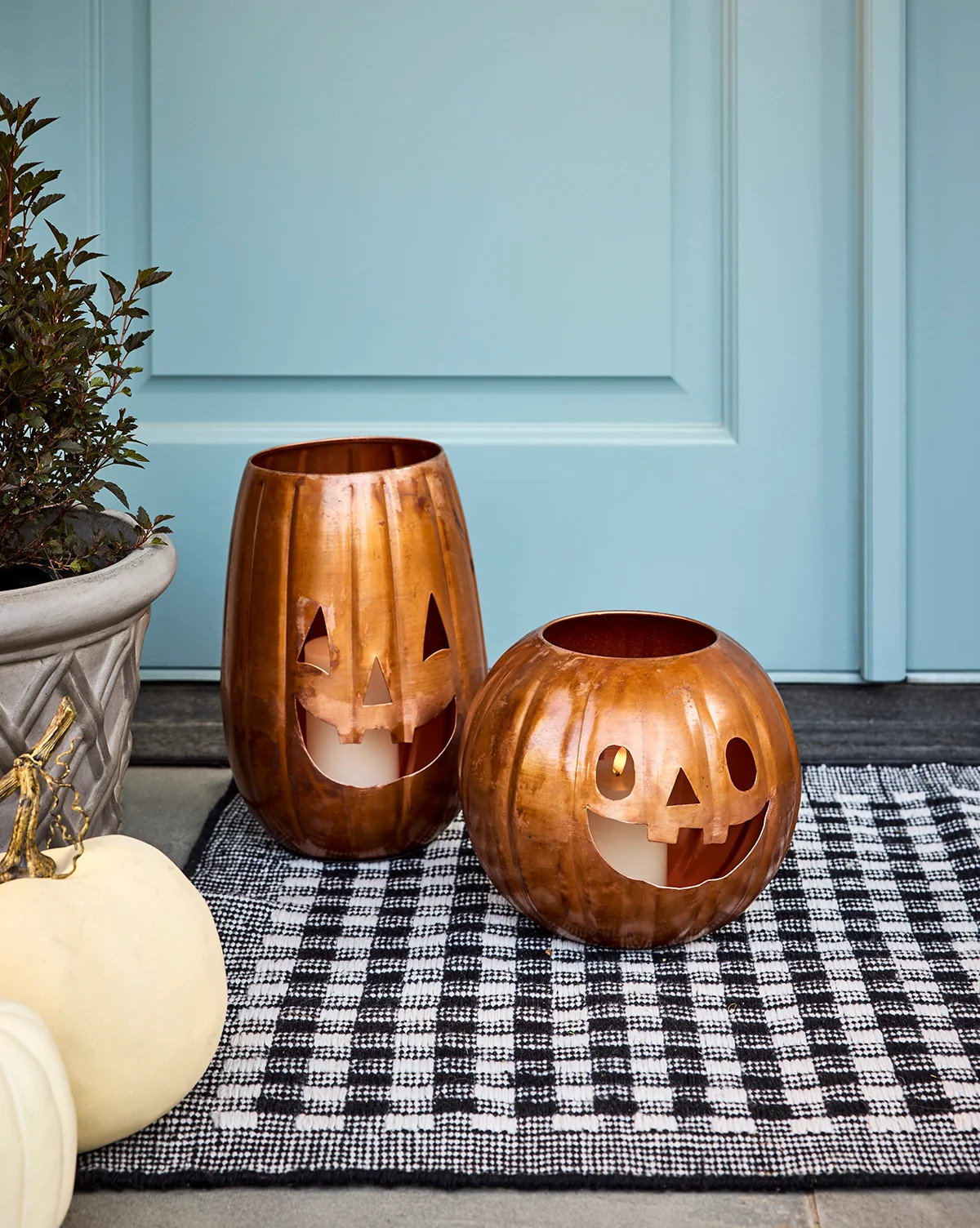 Metal Jack-O-Lantern Hurricane | McGee & Co. (US)