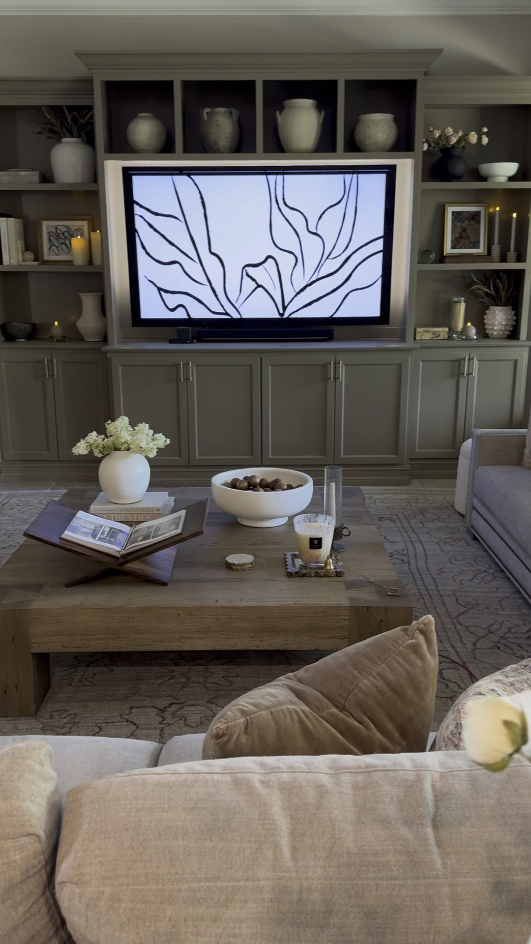 Updated my shelves and I’m loving the look! 

Shelf decor, shelf styling, transitional decor, Flameless candles, pottery barn, Arhaus, terracotta, vase

#LTKfindsunder100 #LTKhome #LTKVideo