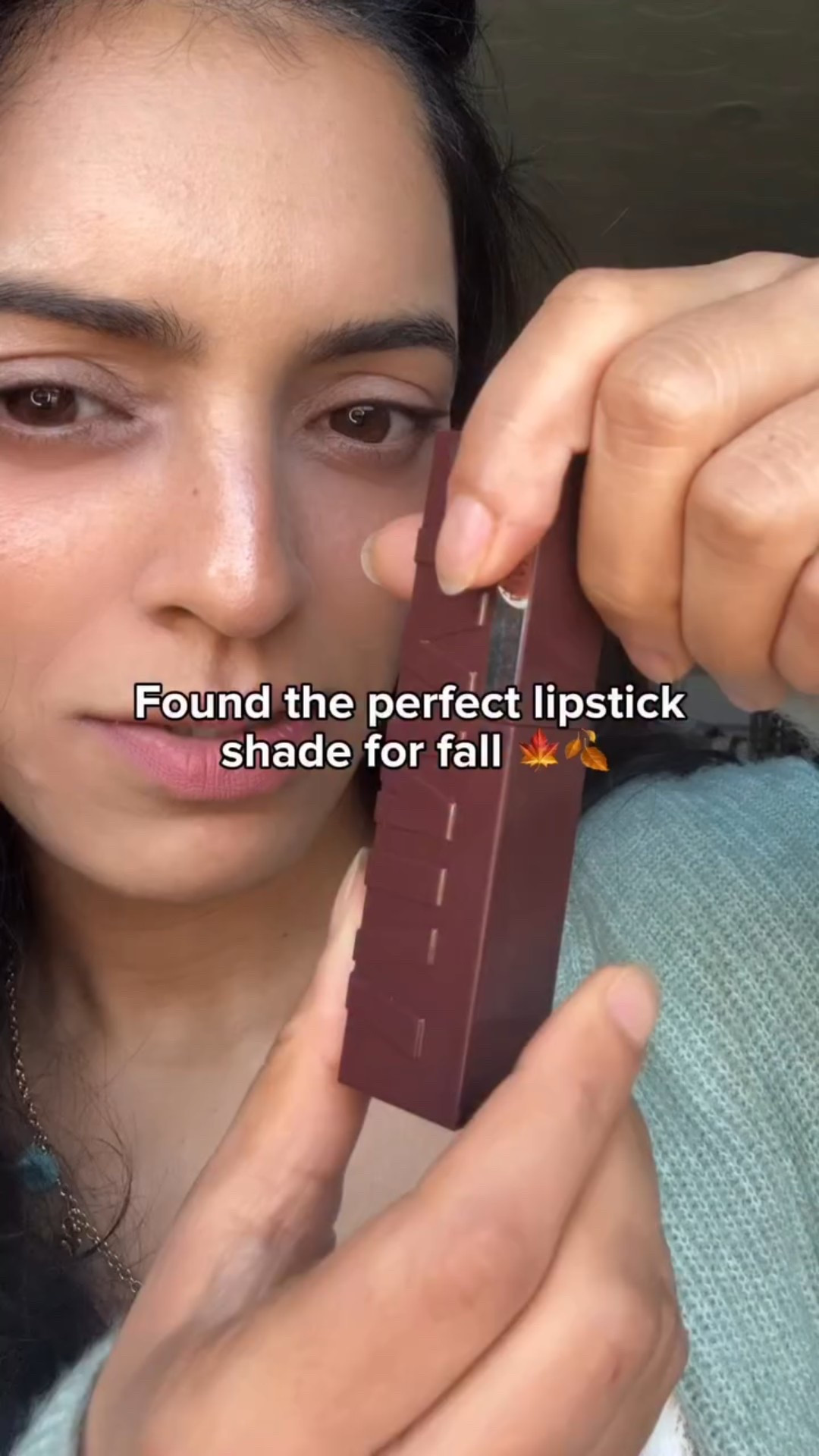 Perfect lipstick shade for fall- @maybelline vinyl ink shade fearless!

I love the shade and it’s so long lasting. I have even tried wiping it off as soon as I apply and the lighter shade of this stays put for a long time.
#tiktokmademebuy #tiktokmademedoit #lipstick #trending #lipstickshade #maybellinevinylink #fallfashiontrends #falltrends
