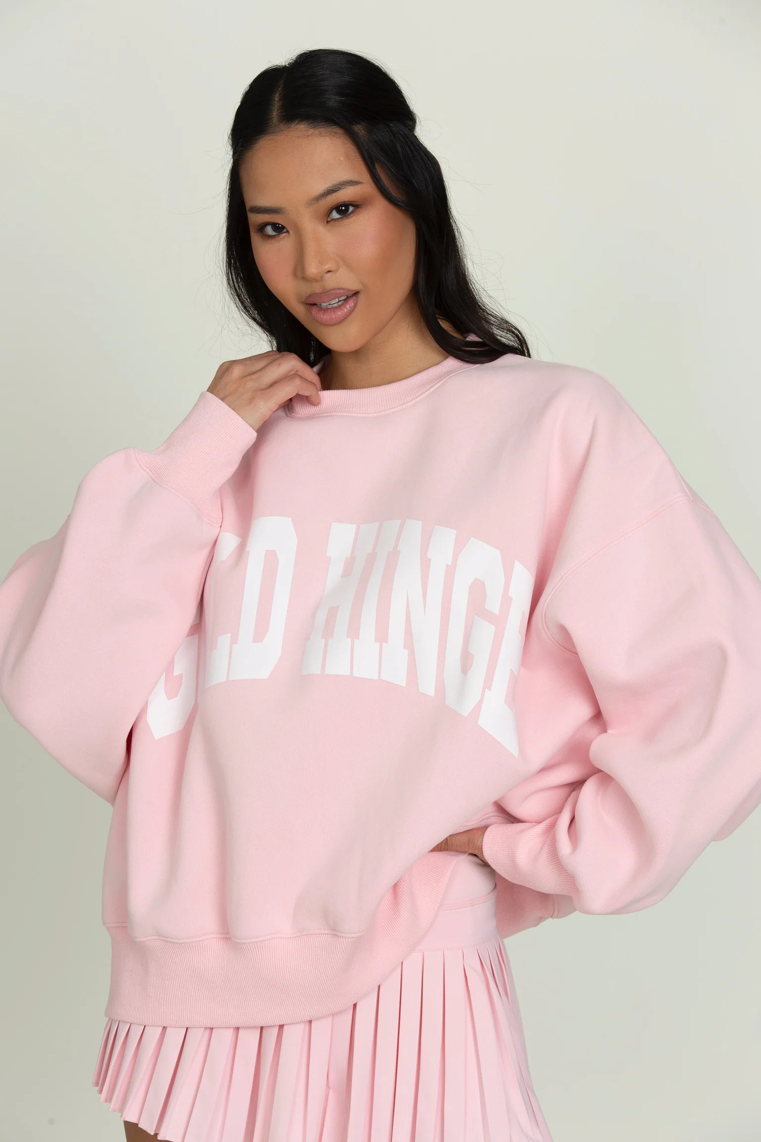 Almond Blossom GH Wide Arm Sweatshirt | Gold Hinge