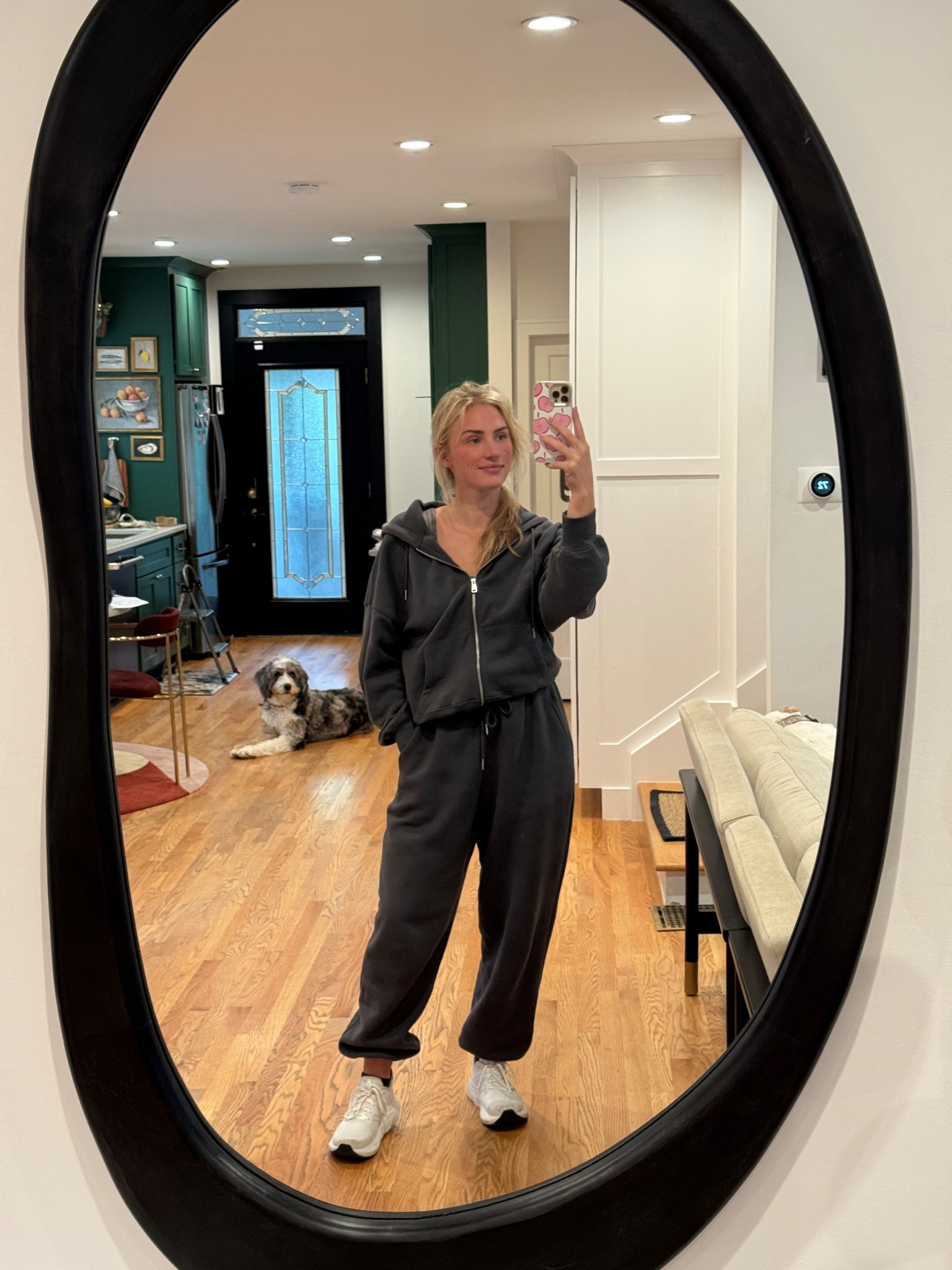 Best lounge set i own. Sooooo comfy. Stretchy. And not too thick to the point i feel overstimulated 

#LTKStyleTip #LTKActive