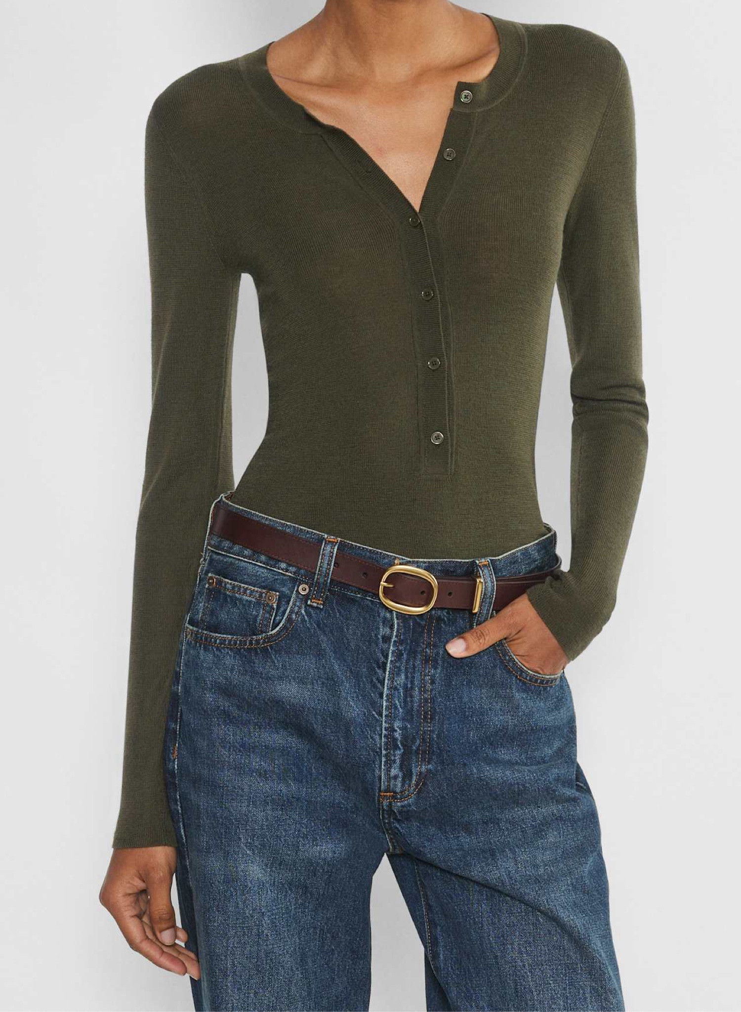 Dark olive wool top for fall and winter 

#LTKautumn #LTKcanada #LTKstyletip