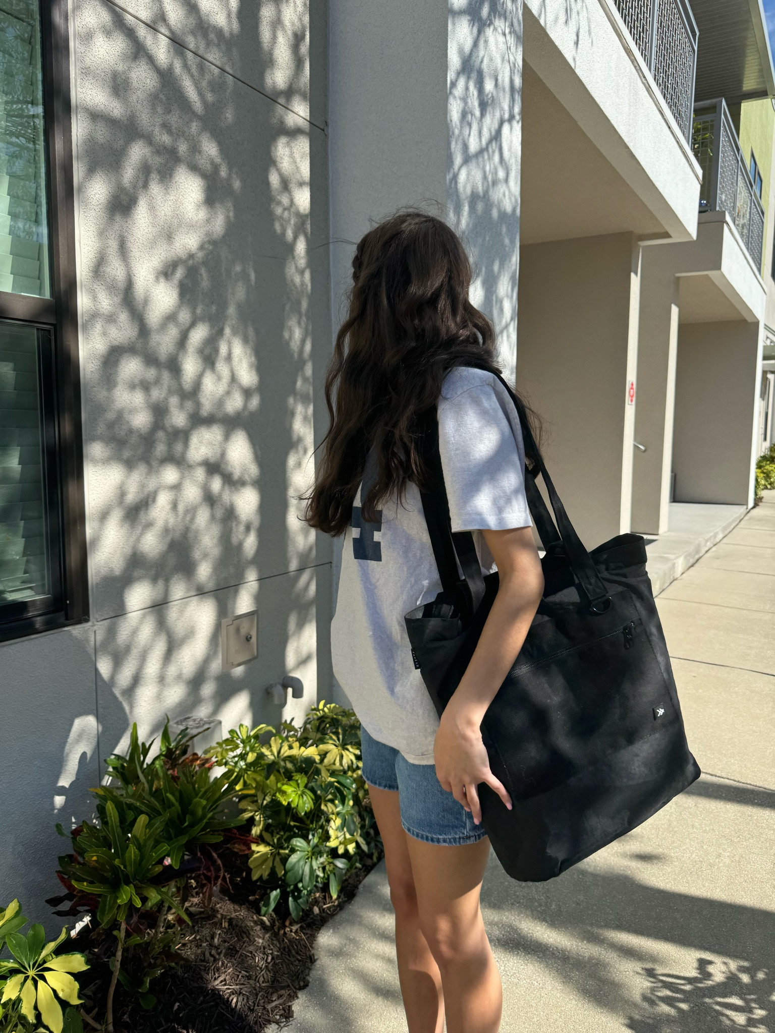 The perfect utility tote!! ☀️