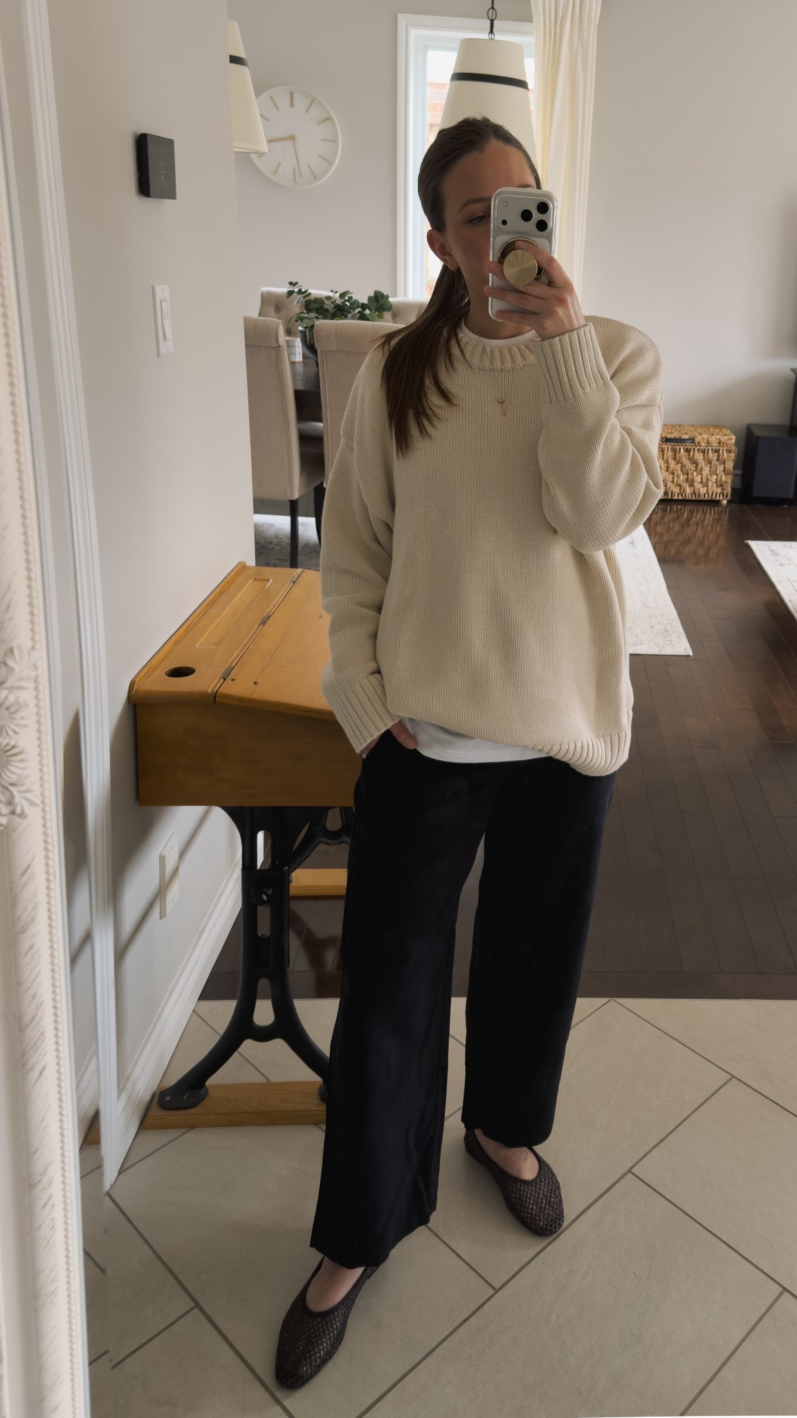 So glad I jumped on these straight leg cropped linen pants from Gap! They are so comfortable and just the right length! 

Wearing size 4 regular.


#LTKWorkwear