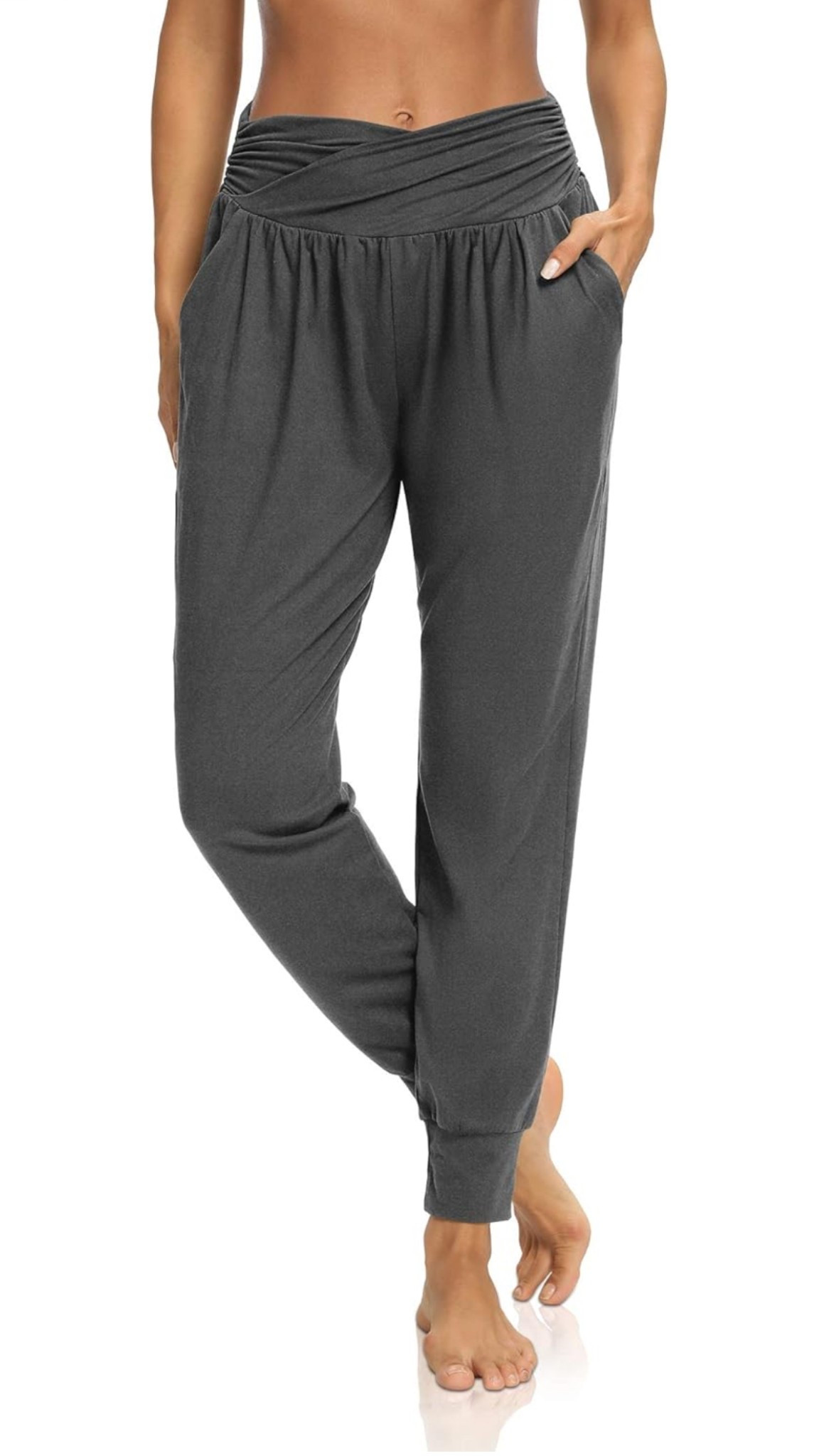 Women’s relaxed fit lightweight high waisted lounge pants joggers with pockets 

#loungewear
#springfashion
#womensoutfits

#LTKSaleAlert #LTKActive #LTKSpringSale