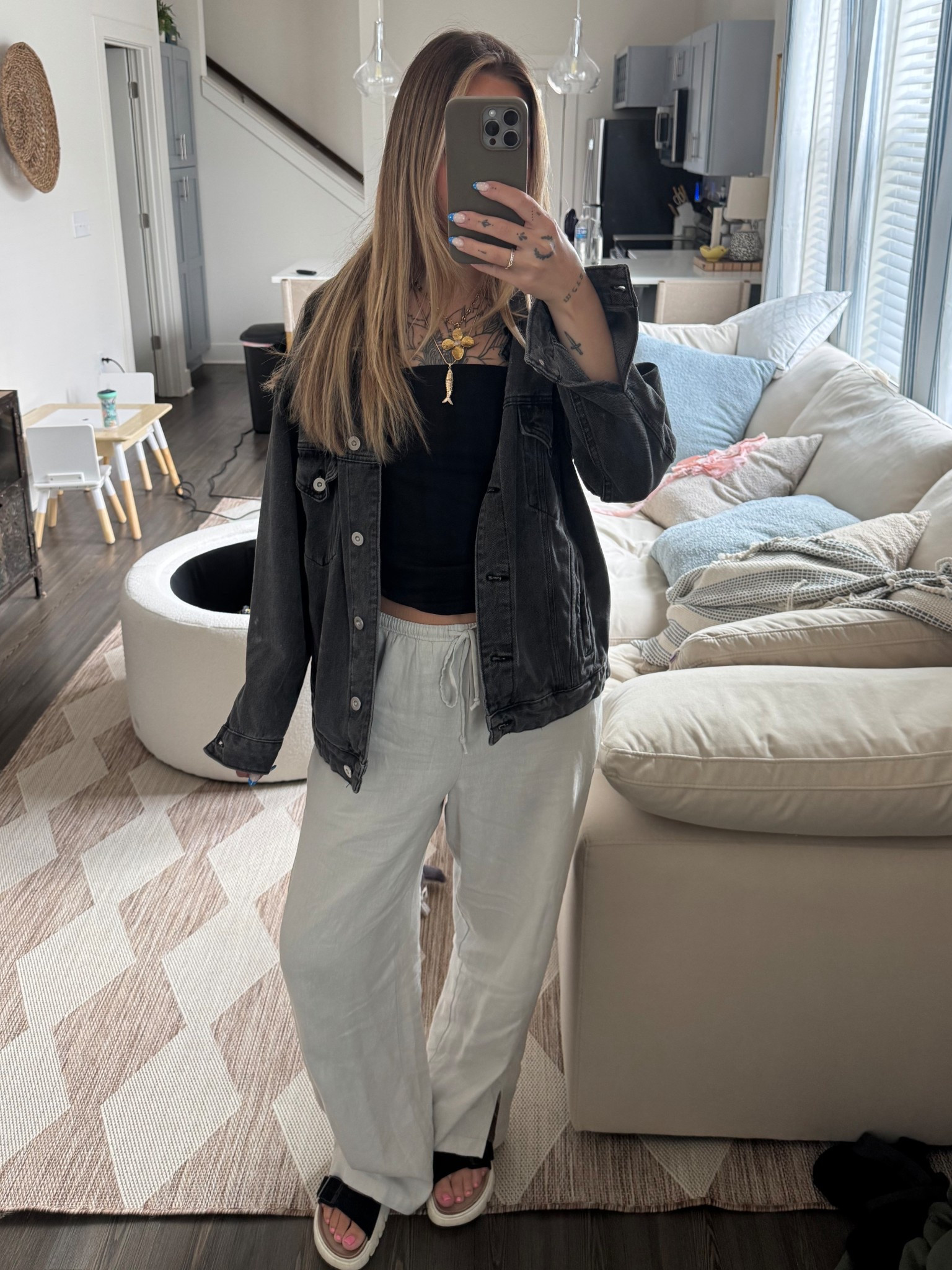 Linen pants and denim >> tall girl friendly wearing a size small 

#LTKSaleAlert #LTKStyleTip #LTKSeasonal