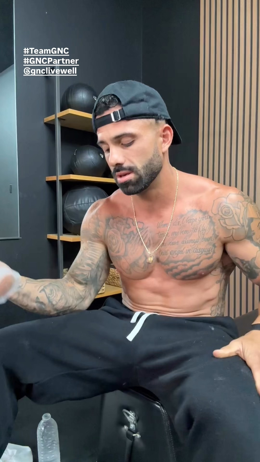 #Ad GNC AMP Wheybolic keeps me fueled so I can show up strong — in the gym and at home.
Less soreness, more strength, and better recovery.
Dad life doesn’t wait. Neither should your results. #GNCPartner #TeamGNC @gnclivewell