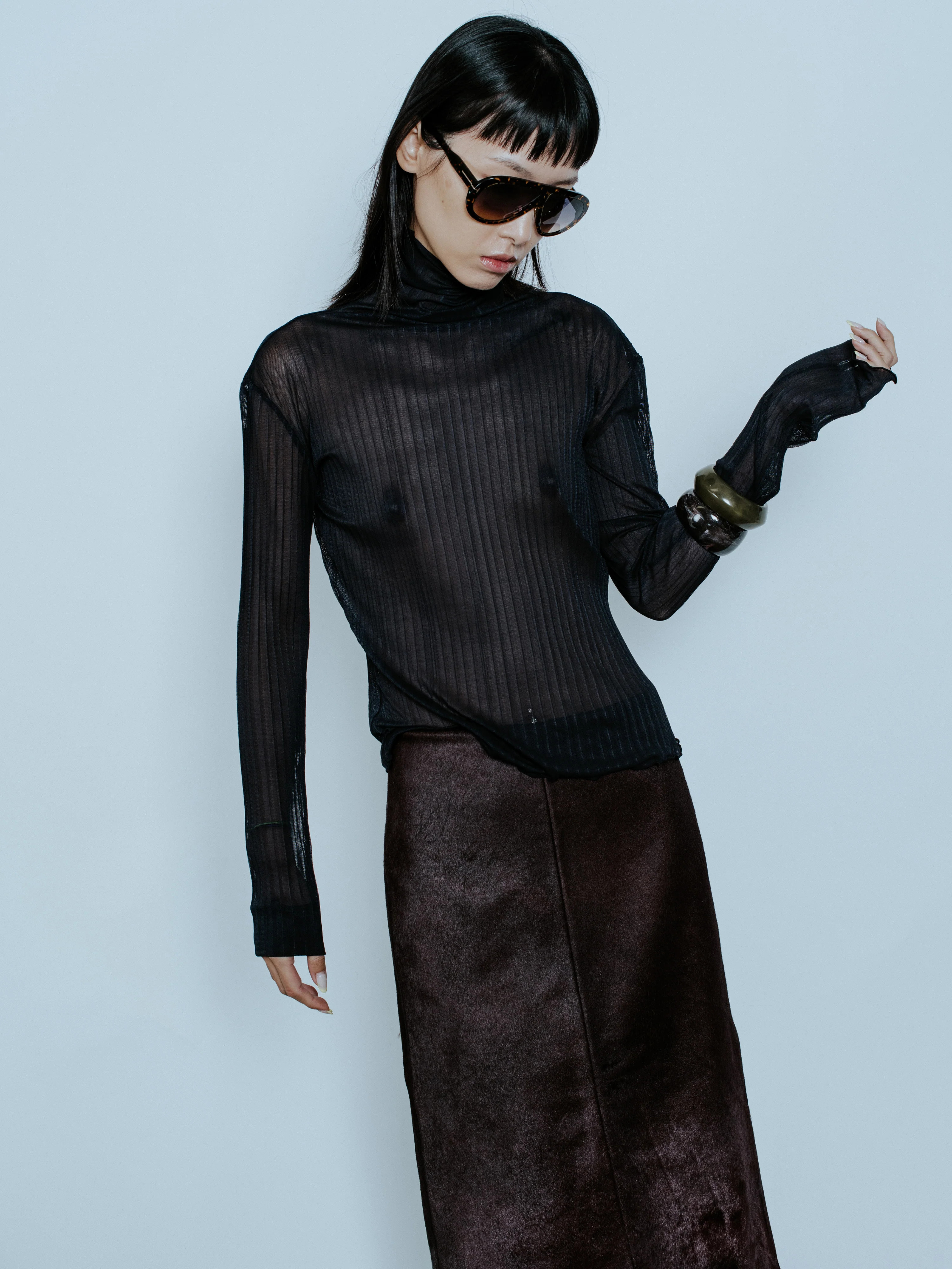 ARDEN SHEER PLISSE TOP BLACK | Centre Piece