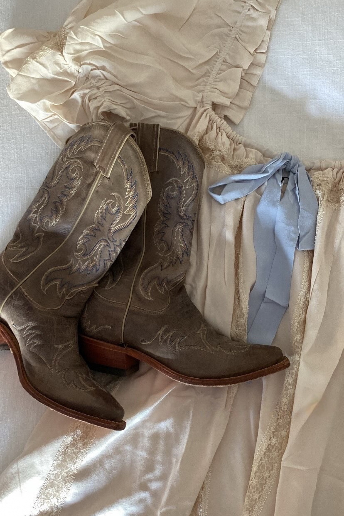 Can never go wrong in a sweet dress with cowgirl boots 

Perfect fall outfit to transition from warm to cooler weather 🤍

#LTKStyleTip #LTKShoeCrush #LTKSeasonal