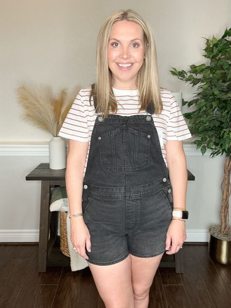 Size medium overalls and striped shirt.  Get 30% off or use your Super Cash to save through Sunday! 

spring outfit, travel outfit, casual outfit, old navy 

#LTKfindsunder50 #LTKsalealert #LTKstyletip