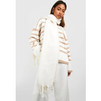 boohoo Women's Chunky Tassel Scarf in Cream | Boohoo.com (UK & IE)