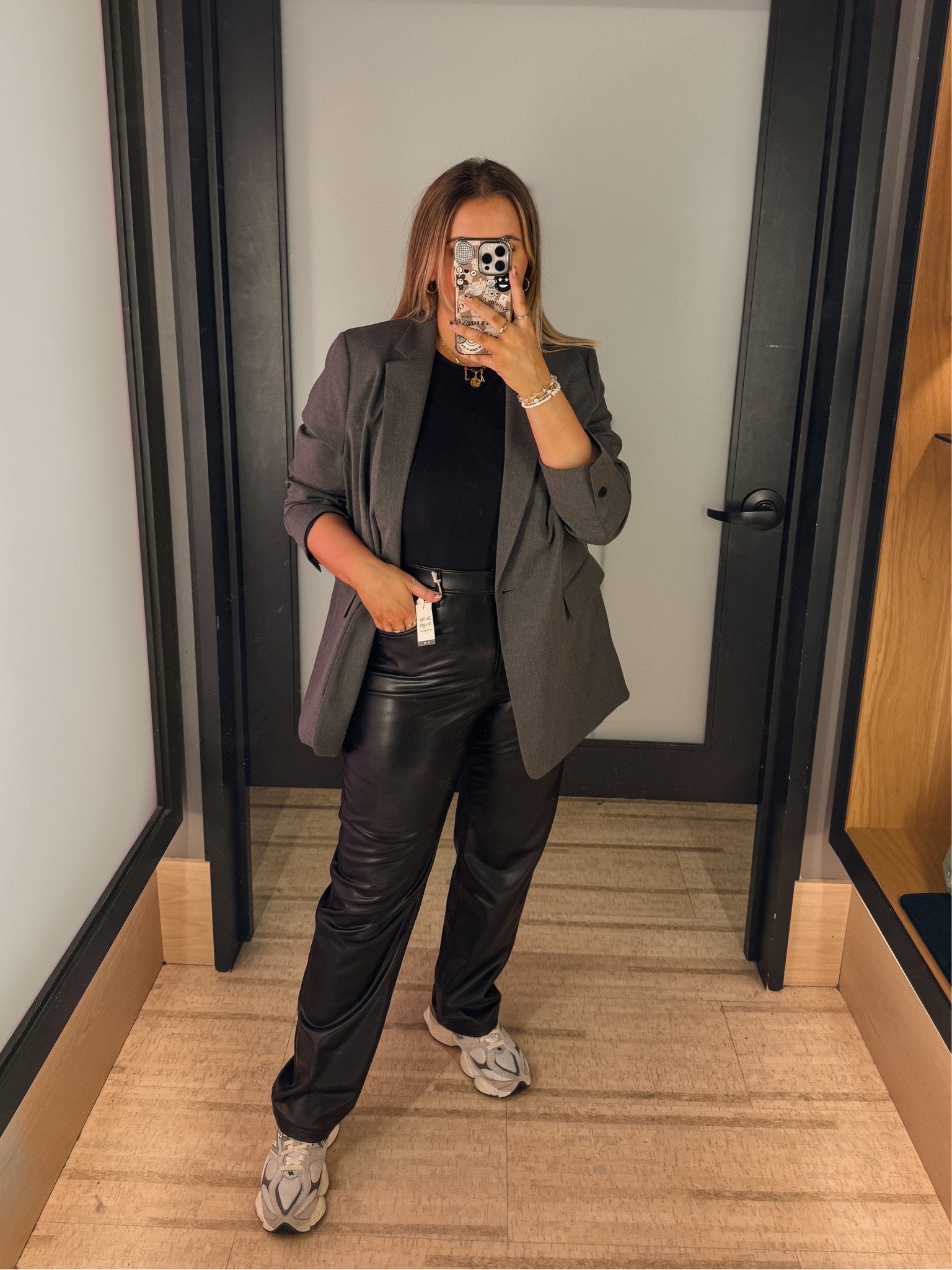 Straight leather trousers Abercrombie Black Friday cyber weekend casual ootd 

#LTKeurope #LTKCyberSaleUK #LTKCyberWeek