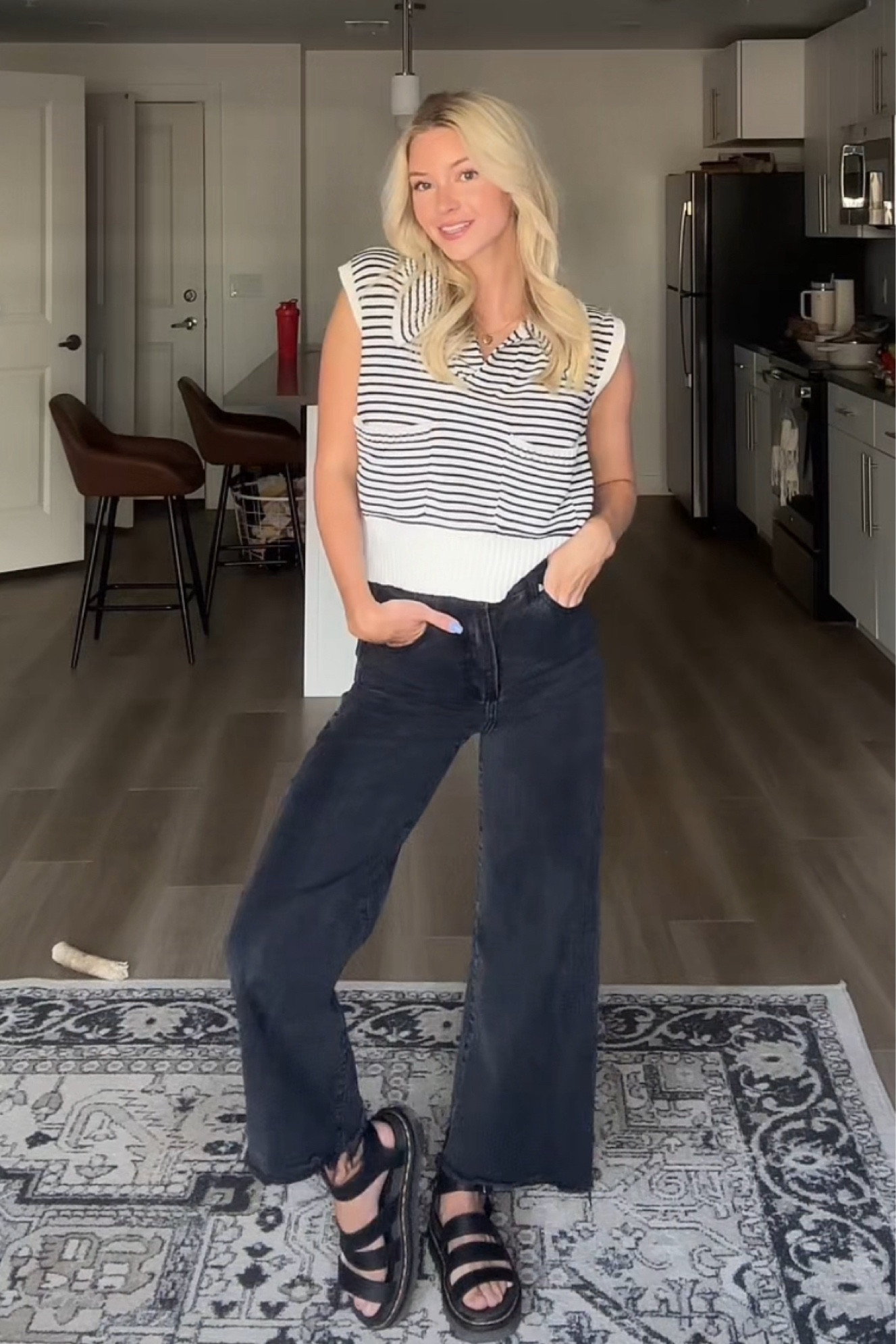 top | lane 201
jeans | thrifted but i linked similar
sandals | dr. marten