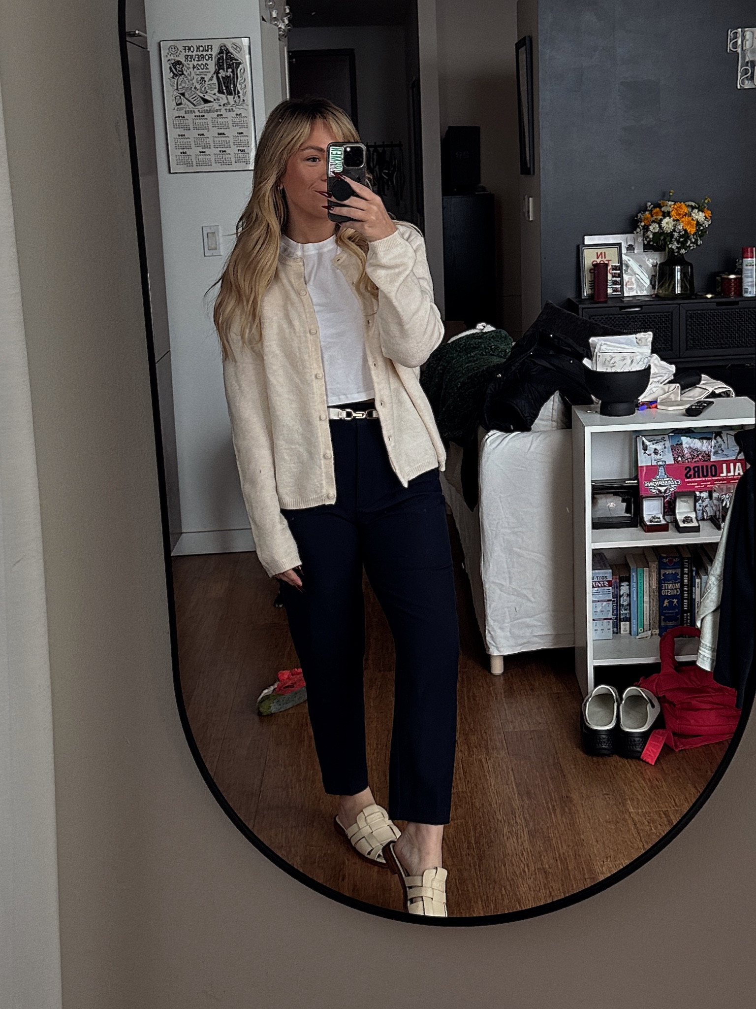 tee and sweater - h&m
belt - amazon
pants - zara (linked in bio under zara faves)
shoes- sam edelman 

#LTKFindsUnder50 #LTKWorkwear #LTKStyleTip