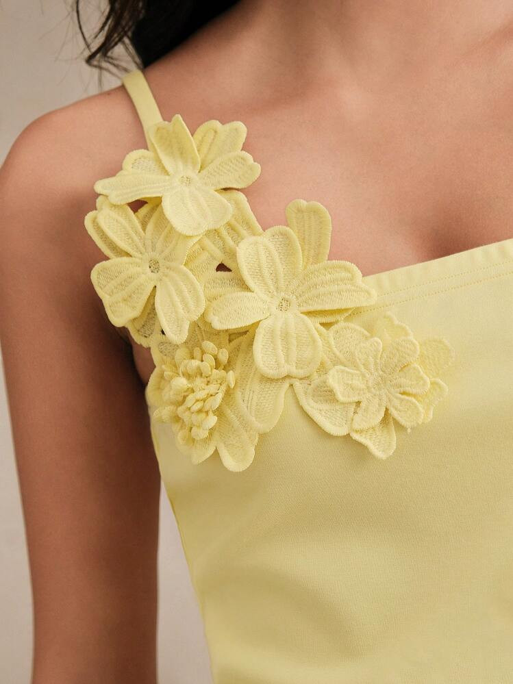 Anewsta Elegant Yellow Asymmetric 3D Floral Camisole, Adjustable Strap, Stretch, Slimming, Suitable For Summer, Beach, Holiday, Casual, Elegant | SHEIN