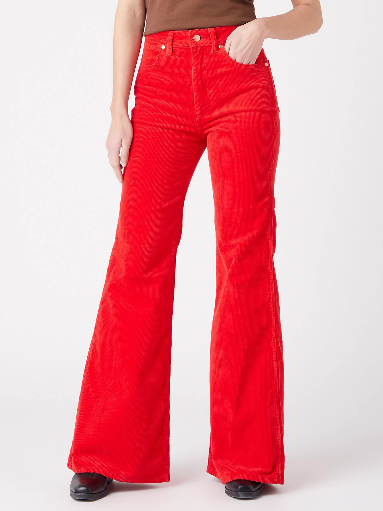 Womens Wanderer Corduroy Jean:Formula Red:27:30 | Wrangler