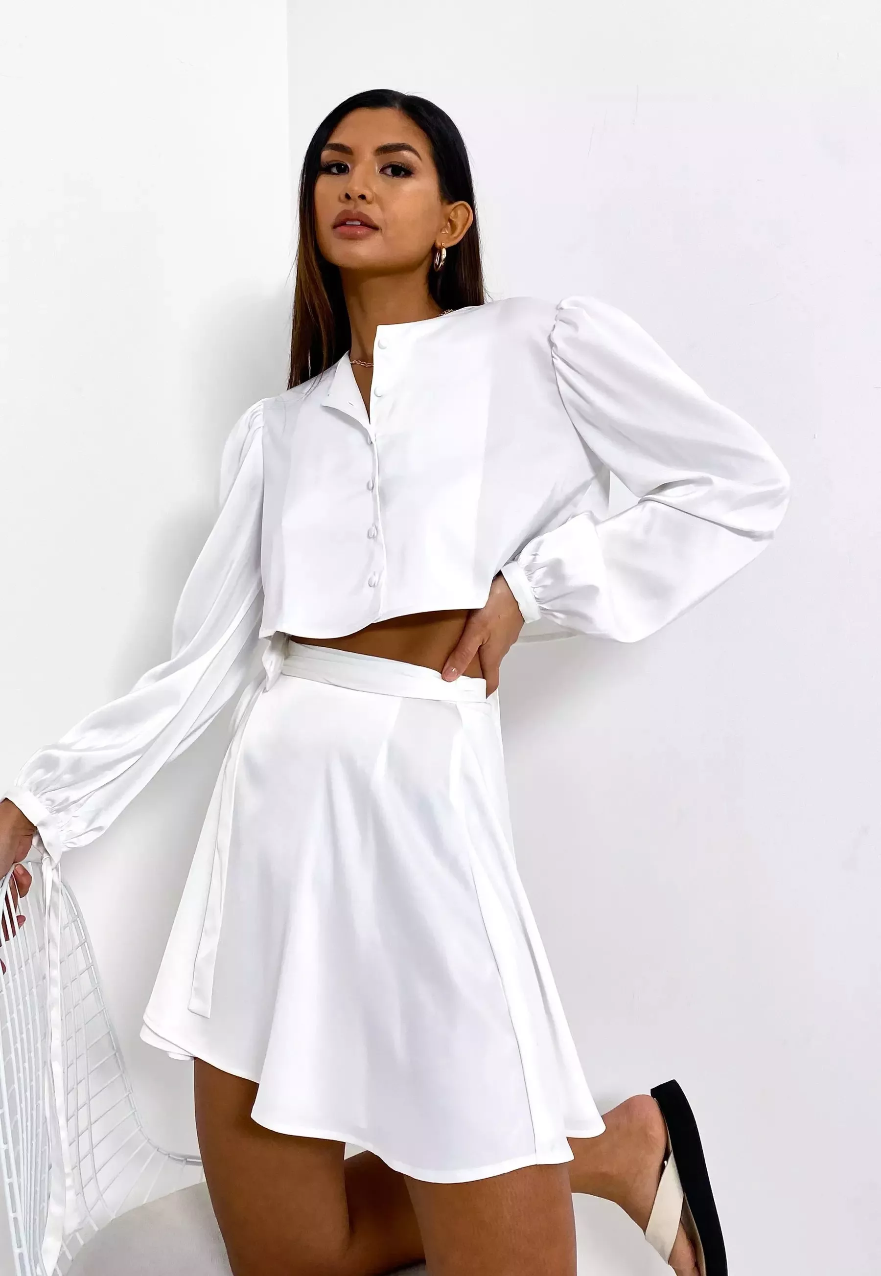 Satin hotsell skirt missguided