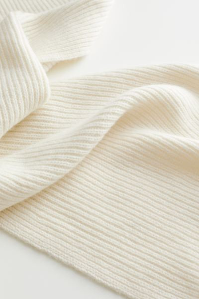 Schal aus Kaschmir-Rippstrick | H&M (DE, AT, CH, NL, FI)