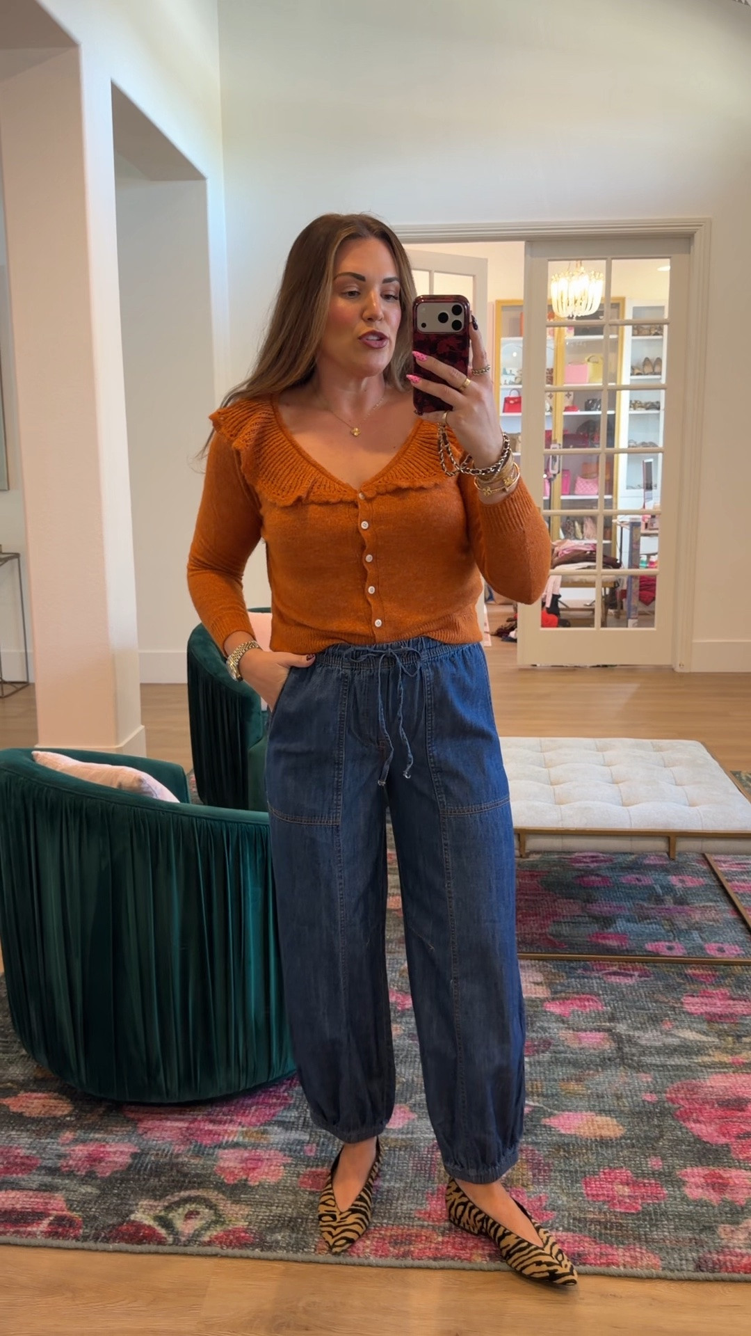 curvy midsize fall outfit! wearing size medium in spice ruffle cardigan and size medium in soft balloon denim 🍂 full outfit 40% off!

#LTKSeasonal #LTKMidsize #LTKSaleAlert