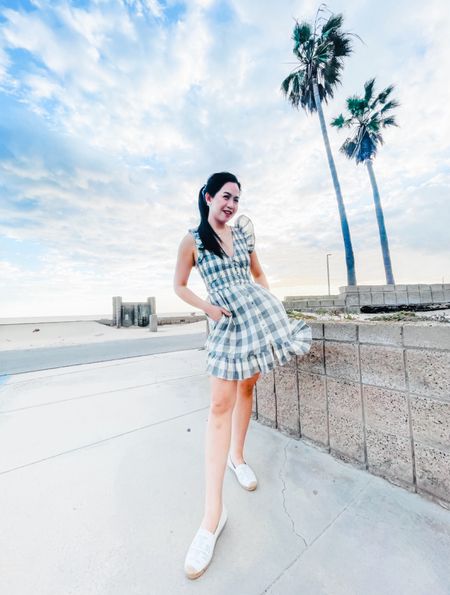 Found the cutest and comfiest gingham dress perfect for Spring/summer😍🙌🏻🌸👗Runs a bit large wearing an XS with plenty of room💕💕Great for all those easter parties and gotta love this super pretty gingham print. Bump-friendly too😉😘😘 A bit of a splurge, linked some similar styles below.







#ltkspringstyle #springdress #ginghamdress #minidress #summerdress #springstyle #summerstyle #anthropologie #dress #dressessforspring #ginghamstyle #gingham #ltkbaby #maternitydress #cutematernitydress

#LTKstyletip #LTKSeasonal #LTKparties