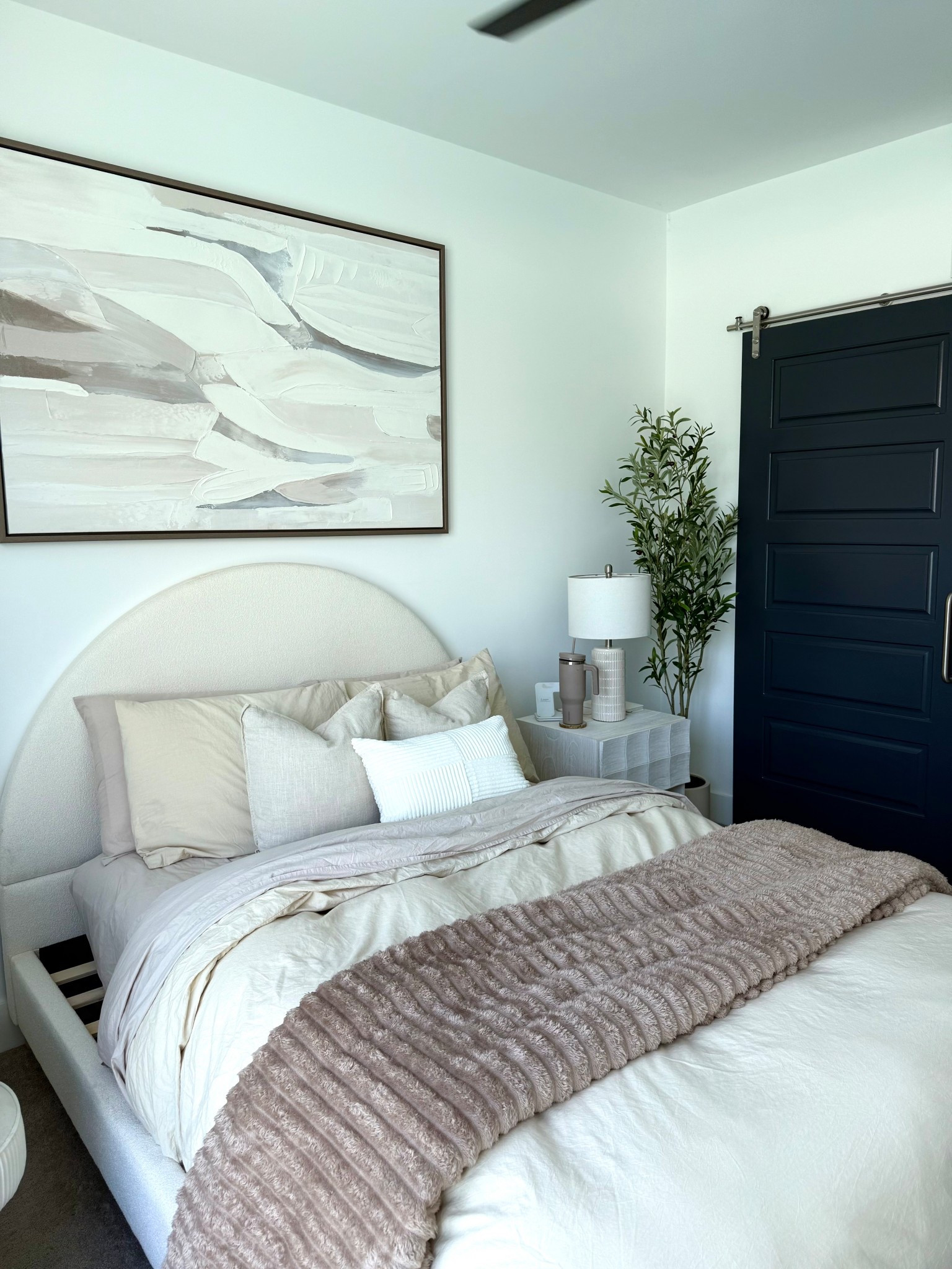 Neutral Bedroom Decor. 

#LTKHome #LTKFindsUnder100 #LTKStyleTip