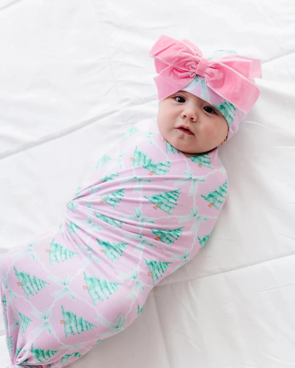 Un-fir-gettable Swaddle & Velvet Bow Beanie | Bums & Roses