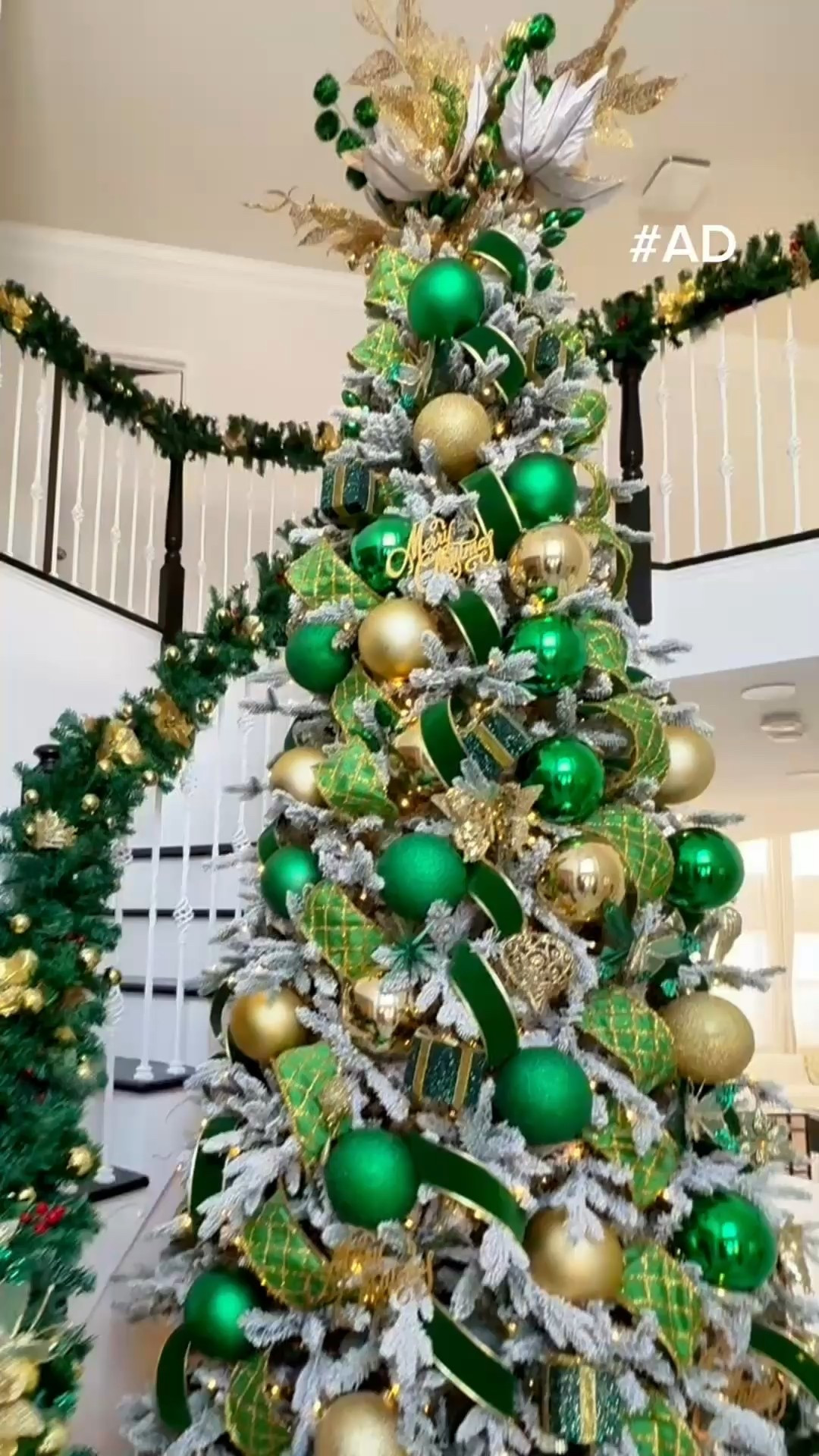 #AD As the holiday season rolls in, I love turning my home into something magical ✨ wreaths,
garlands, twinkling lights, and all the cozy vibes. 💫🎄
But if you're like me, you know the struggle of nail holes, chipped paint, and last-minute patch jols. 😩
That's why I'm obsessed with 3M @Command Products from @Target
They make it so easy to hang, style, and switch up your holiday décor completely damage-free.
From wreaths on doors to garlands on mantels, these little hooks are truly a holiday must-have.
So go ahead,create your dream holiday home without the worry. @shop.LTK
#targetpartner #target #CommandBrand #TargetHome #HolidayDecor #liketkit
#DamageFreeDecor #liketk.it/xx #liketkit

#LTKFindsUnder50 #LTKHome #LTKHoliday