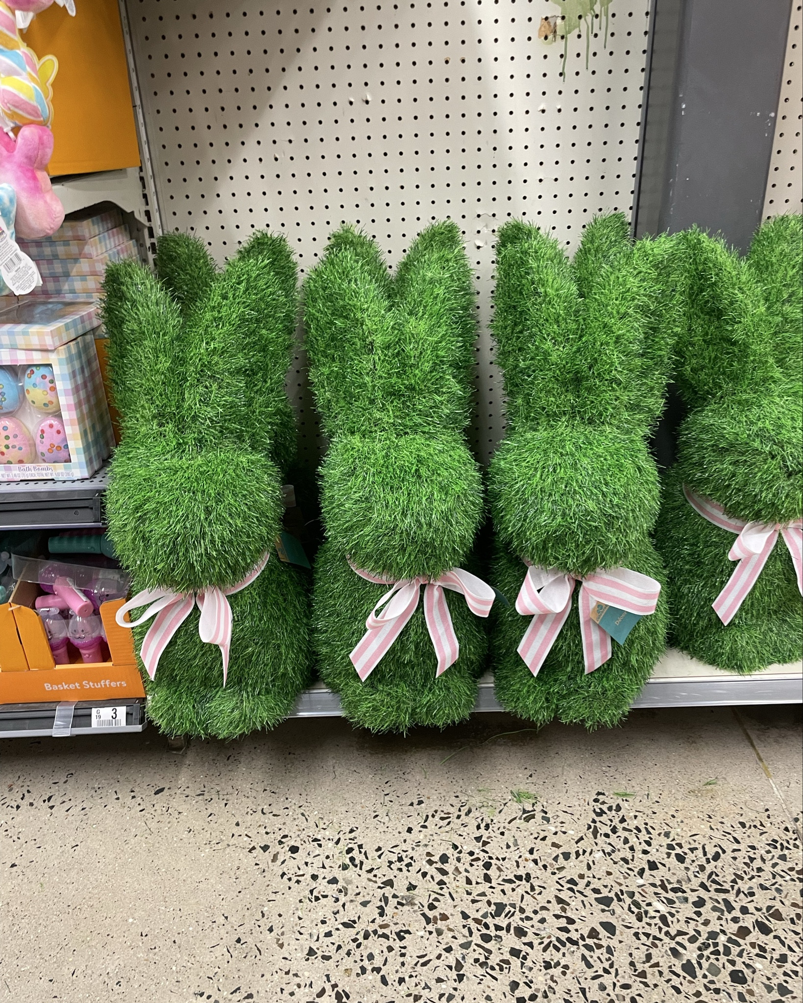  Viral Easter decor for the porch! 🐰🎀

#LTKSeasonal #LTKHome #LTKSaleAlert