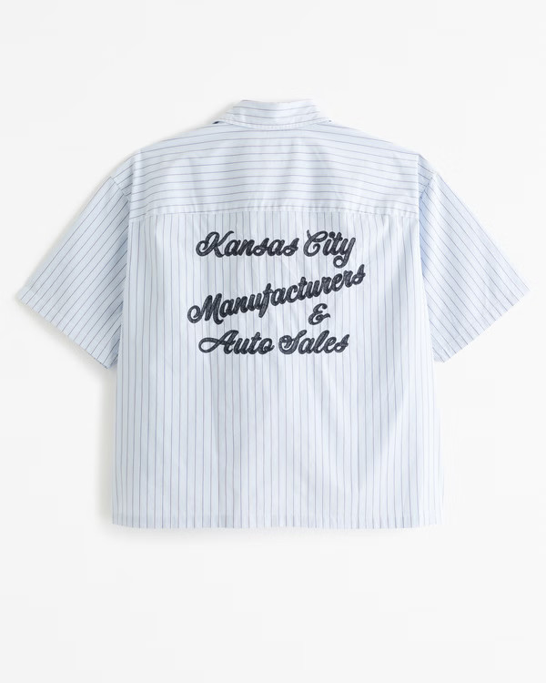Short-Sleeve Cropped Workwear Graphic Button-Up Shirt | Abercrombie & Fitch (US)