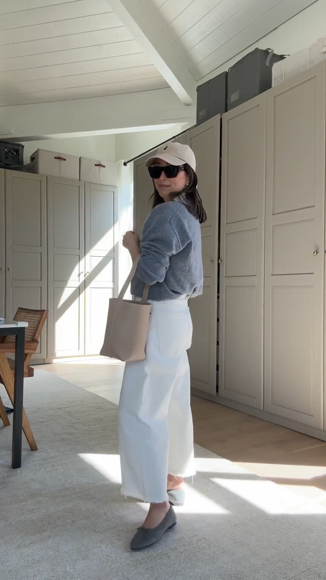 New polo sweater in from J.Crew. The small fits perfectly. These are big for spring. 

J.Crew sweater small
Everlane curve jeans 26, size up.  Cut hems
Madewell April Flats 5.5
The Row Park bag small
Polo Ralph Lauren hat 
Quince earrings
Dorsey James necklace 15"

Petite style, mom outfits, spring style, spring outfits 


#LTKPetite #LTKgrwm #LTKmomlife