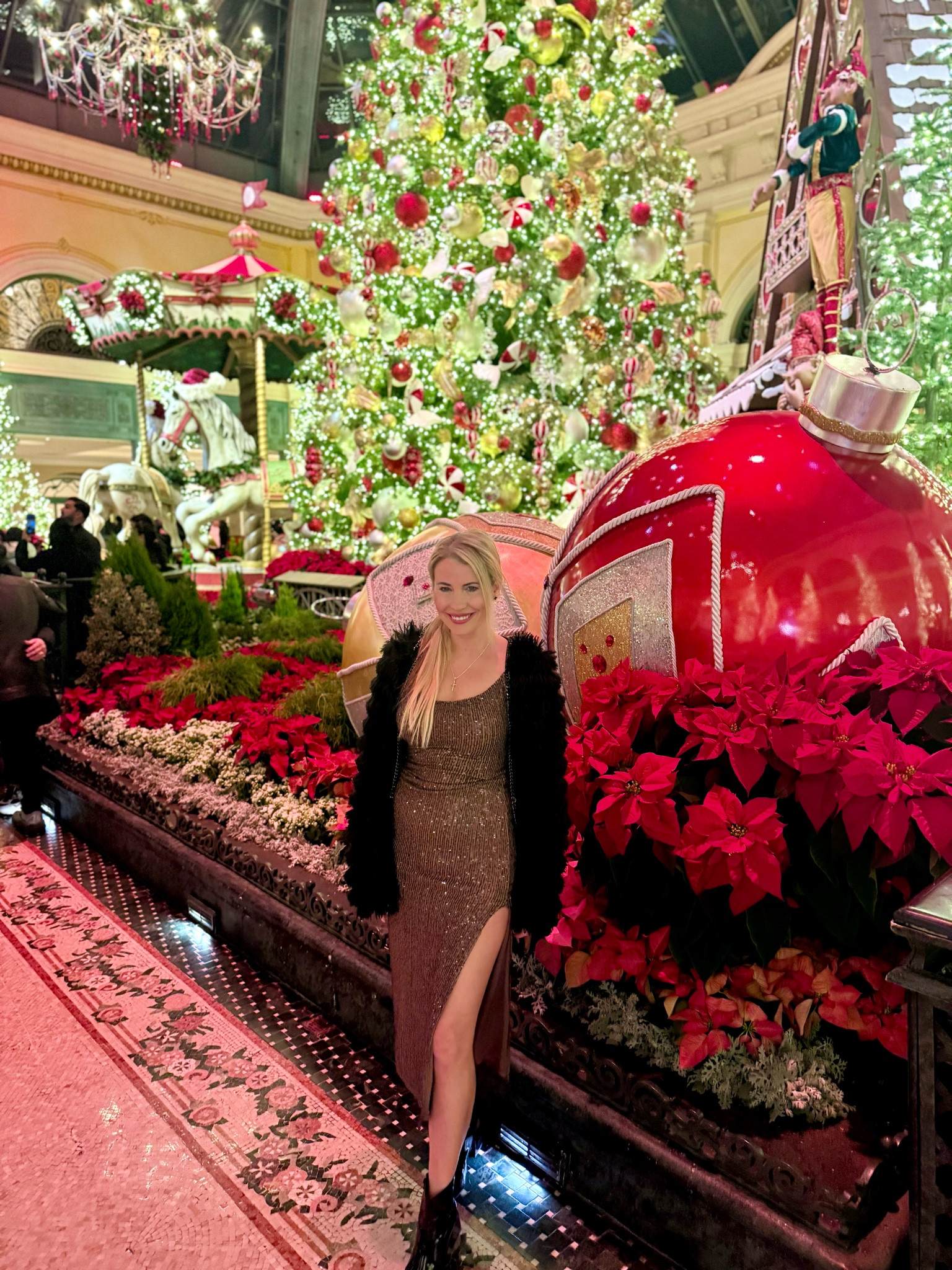 Holiday Fit Check! 

#LTKParties #LTKGiftGuide #LTKHoliday