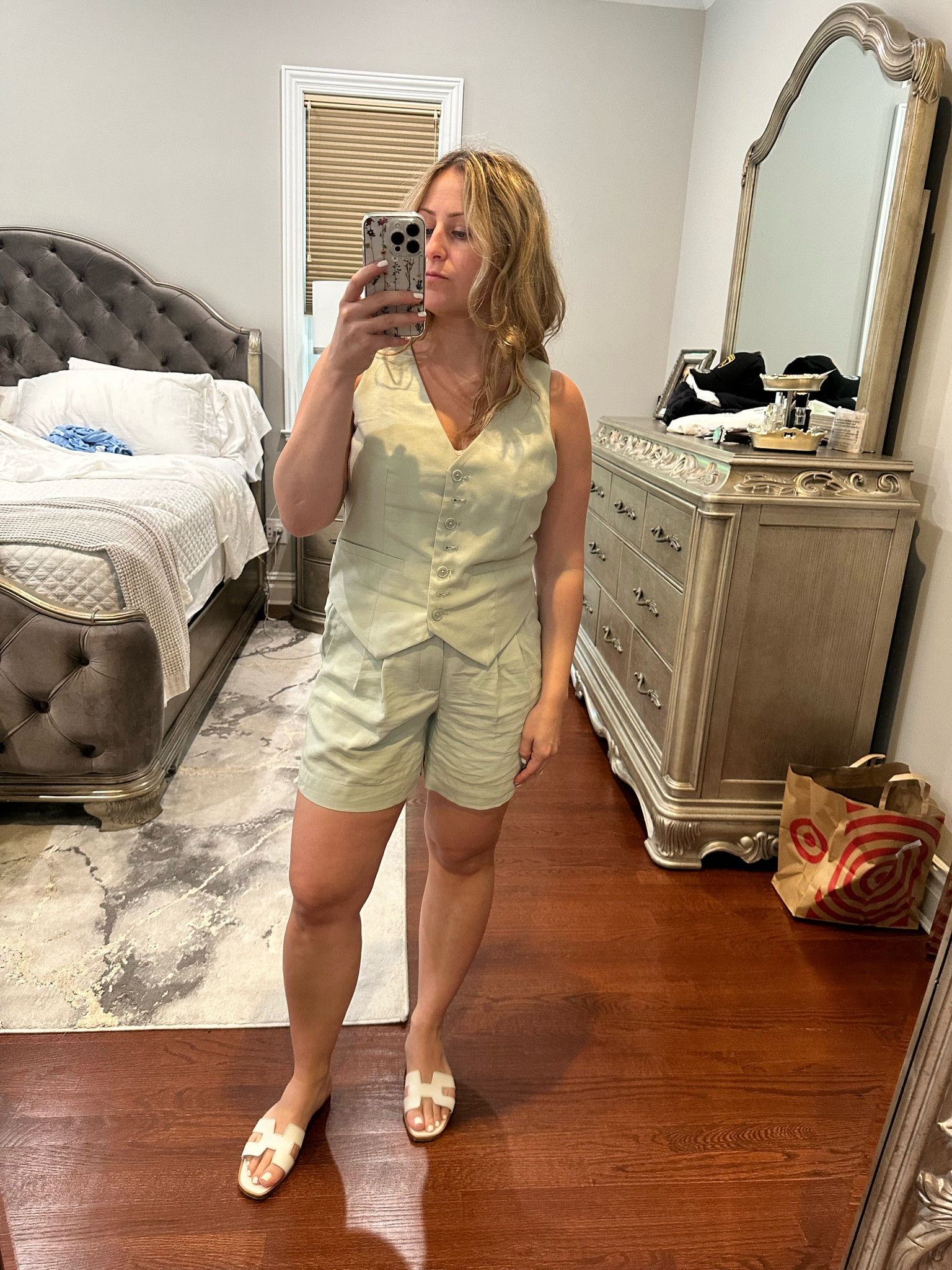 sage green vest two piece set

#LTKSeasonal #LTKStyleTip #LTKFindsUnder50