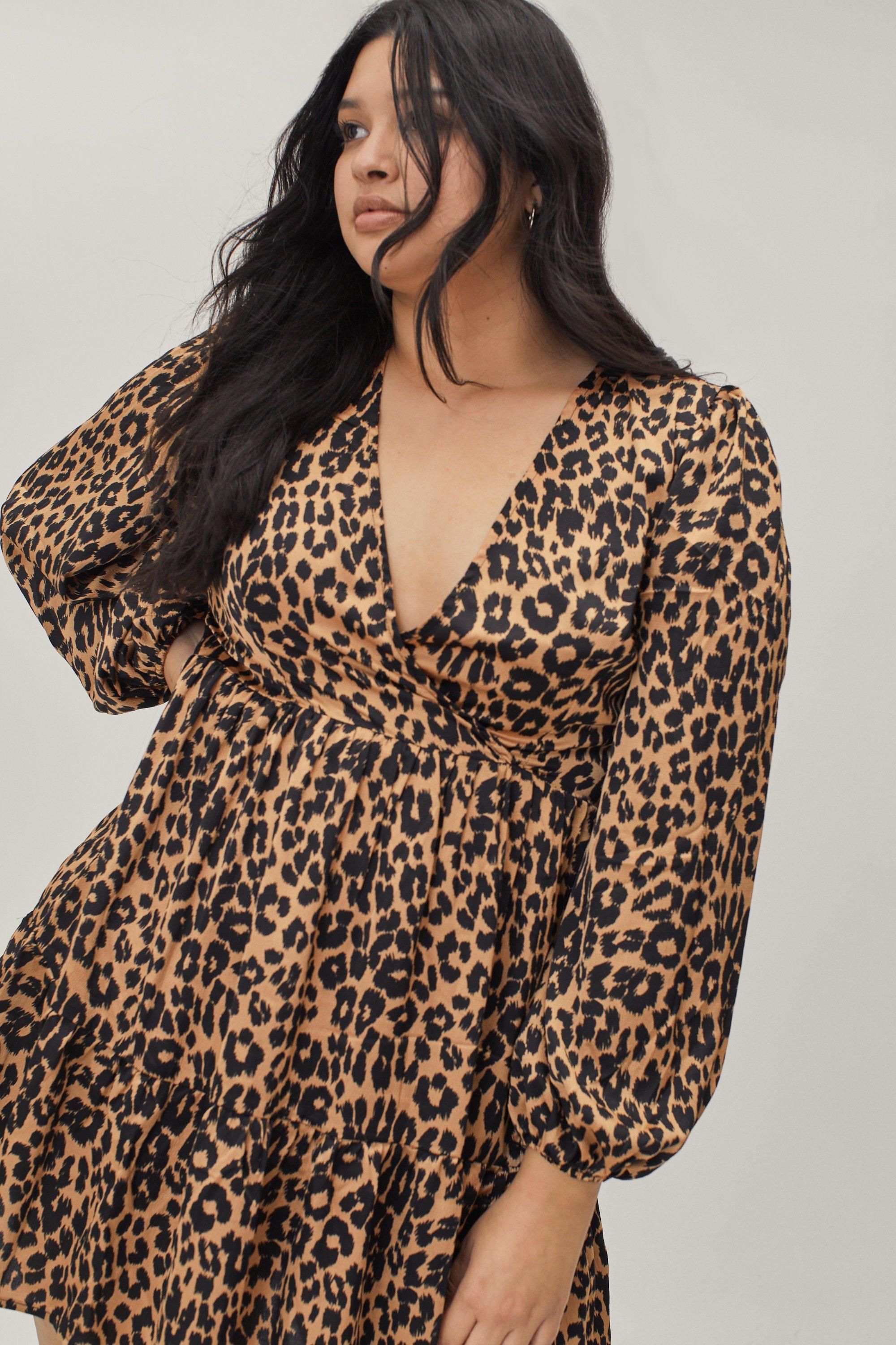 Plus Size Leopard Print V Neck Smock Dress | Nasty Gal (US)