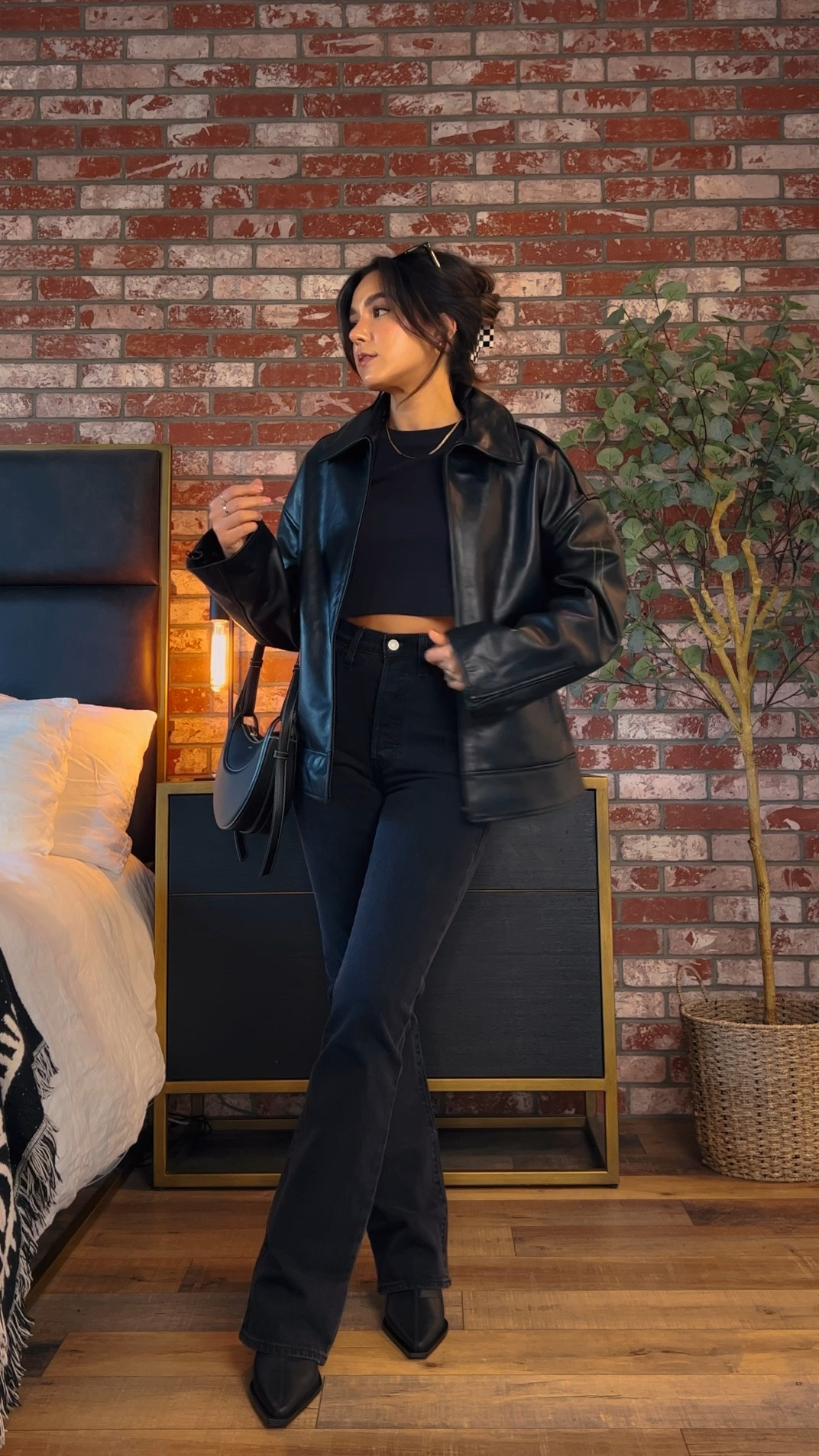 rachel green vibes but make it 2022 & ultra edgy 

#LTKstyletip #LTKfit #LTKSeasonal