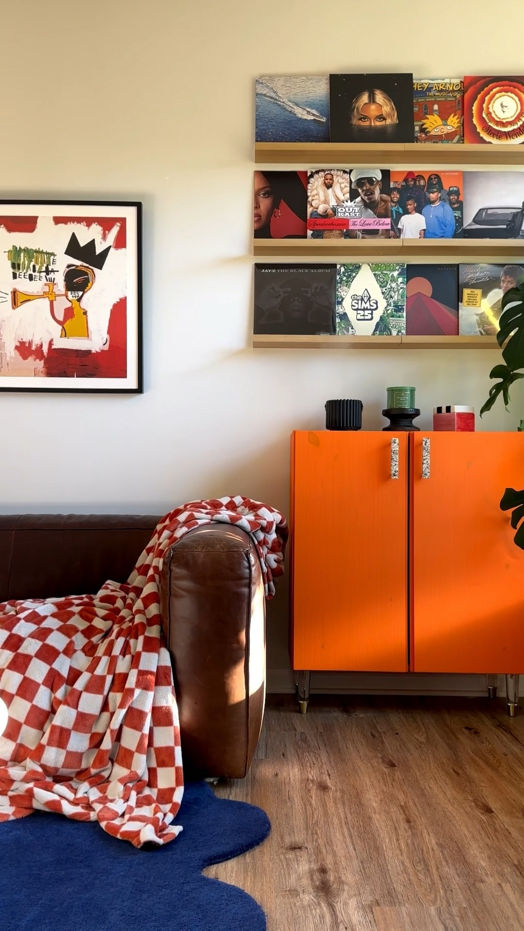 The vinyl wall is here 🎶 

#LTKFindsUnder50 #LTKHome #LTKStyleTip