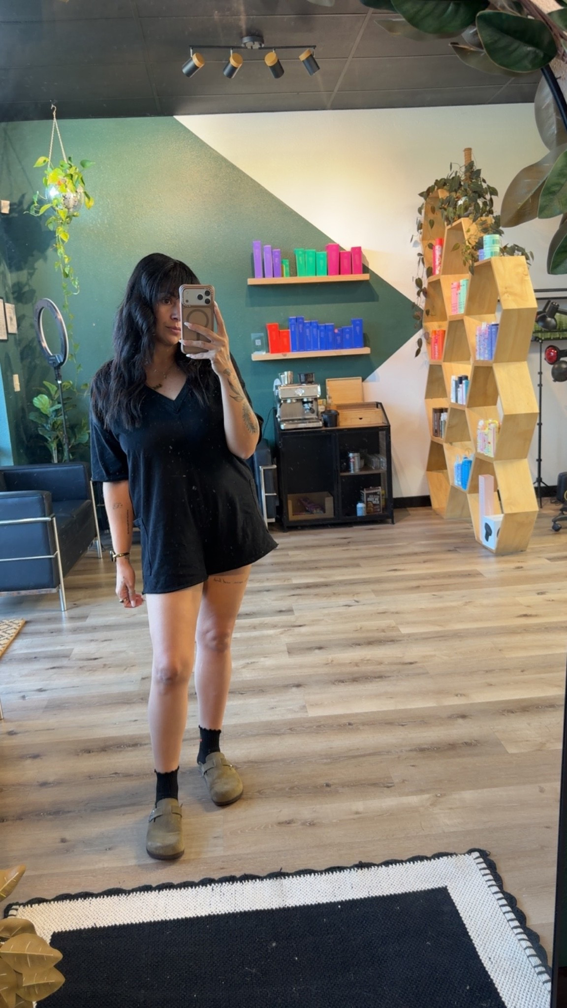 Today’s comfy OOTD for the salon

#LTKSeasonal #LTKMidsize #LTKootd
