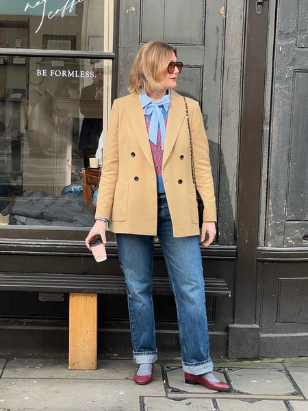 Blazer
Camel blazer
Spring outfit idea
Jeans and blazer


#LTKeurope