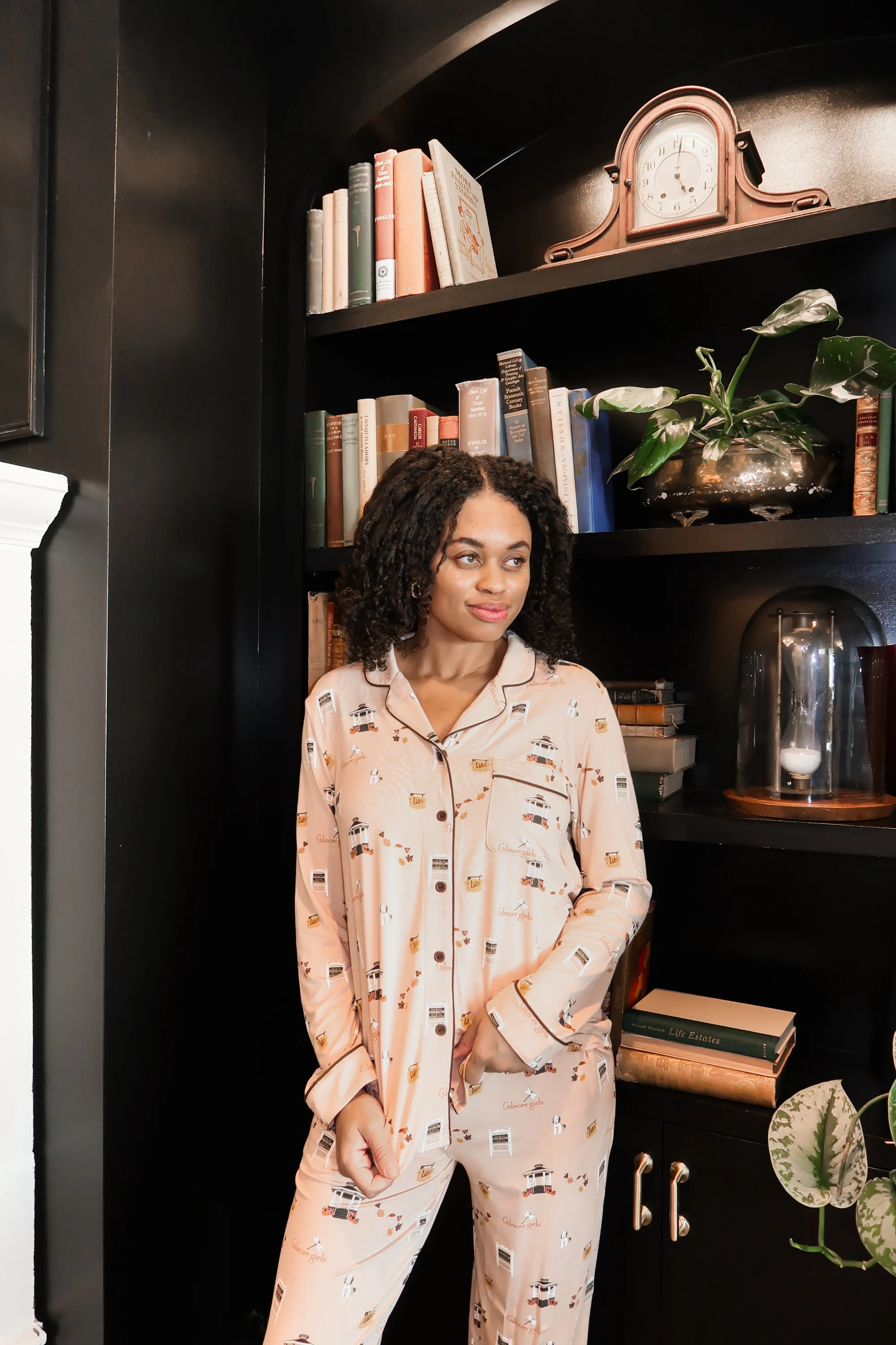 Bamboo Long-Sleeved Women's Pajama Set in Gilmore Girls | Kyte Living