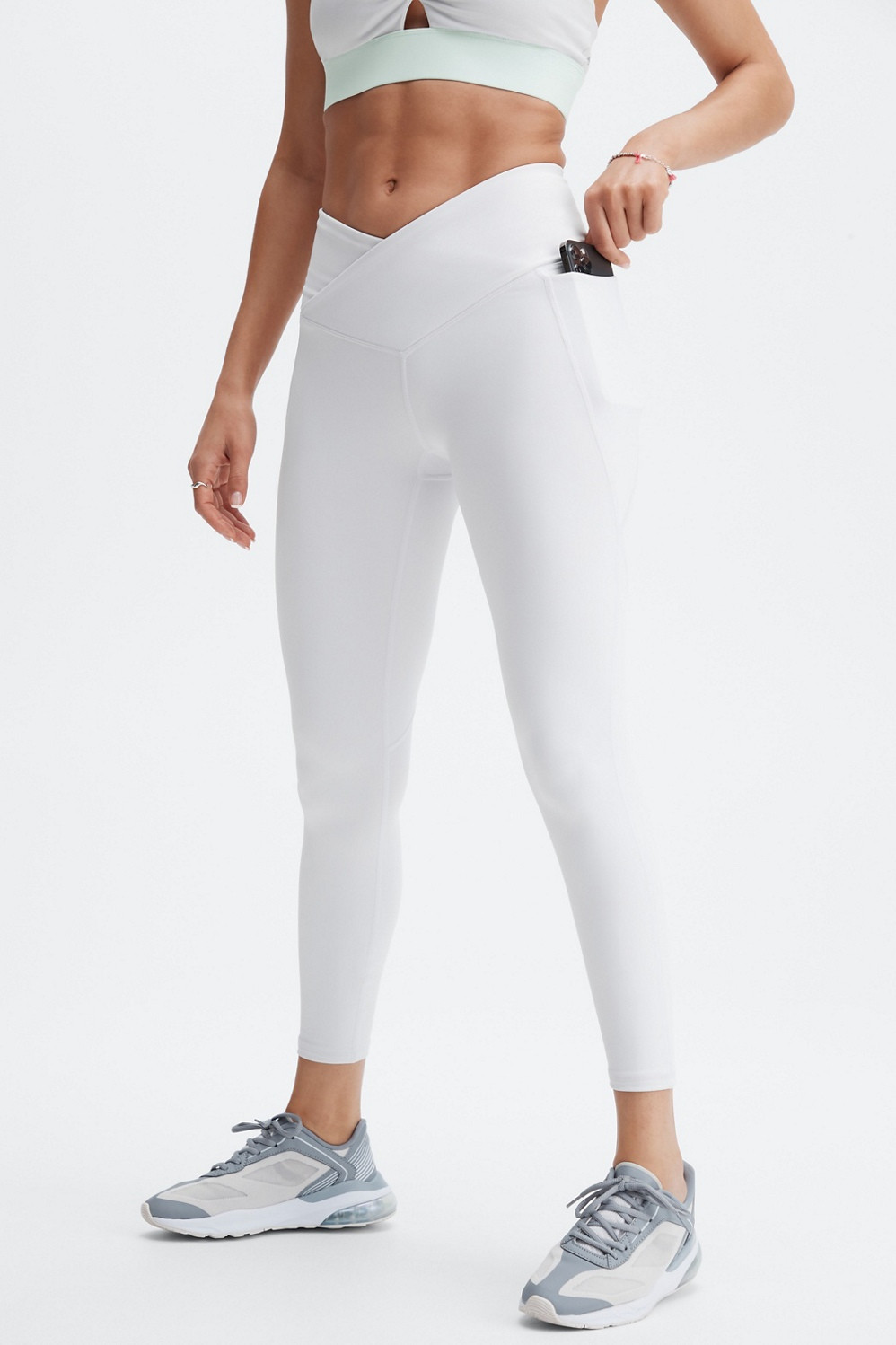 High-Waisted Oasis Crossover 7/8 Legging | Fabletics - North America