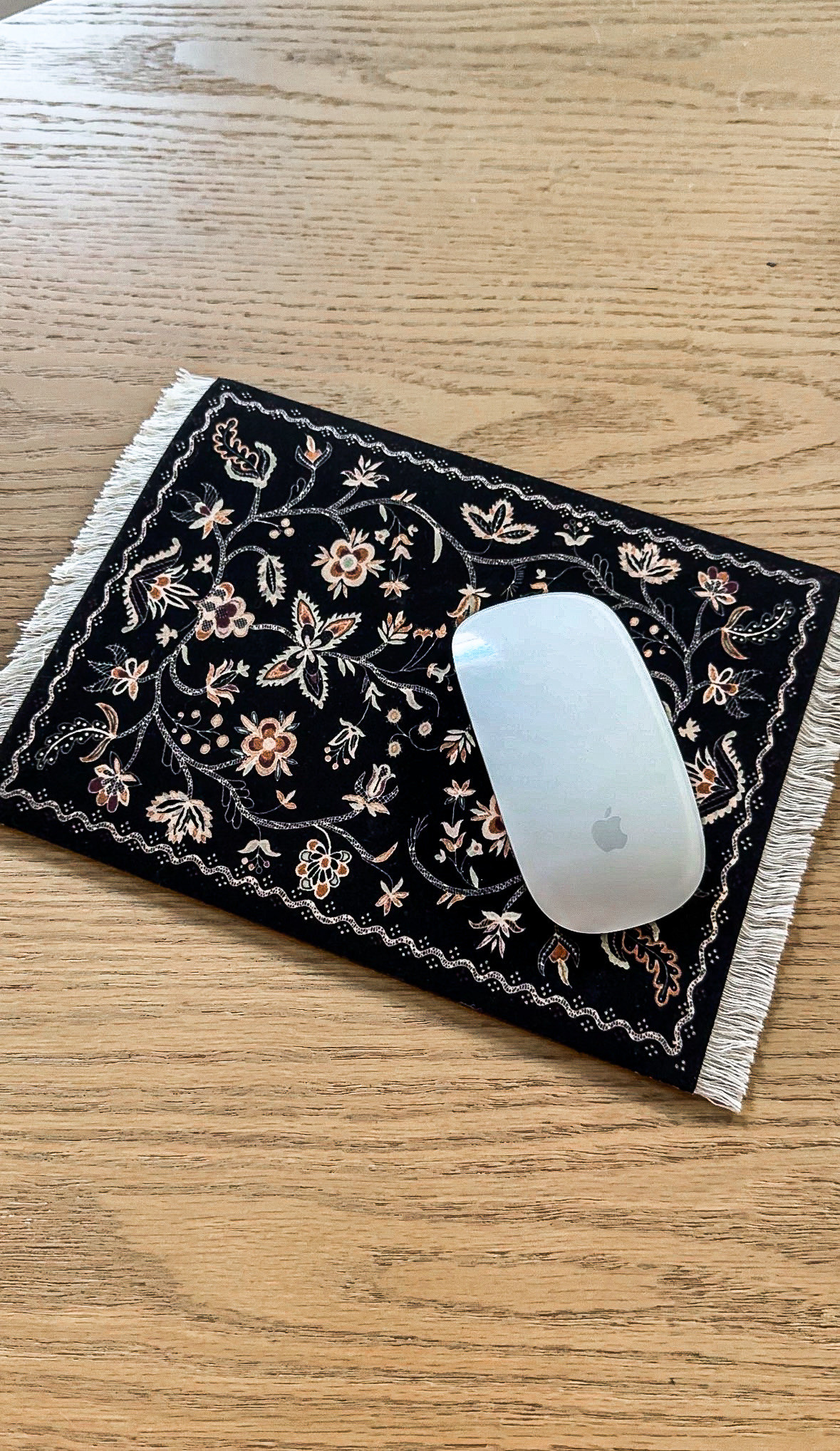 This mouse pad is adorable — from Anthro🥰



Office, home decor, anthro home, work space, rug mouse pad, anthropologie, shelli enright, stylenright 

 #LTKHome