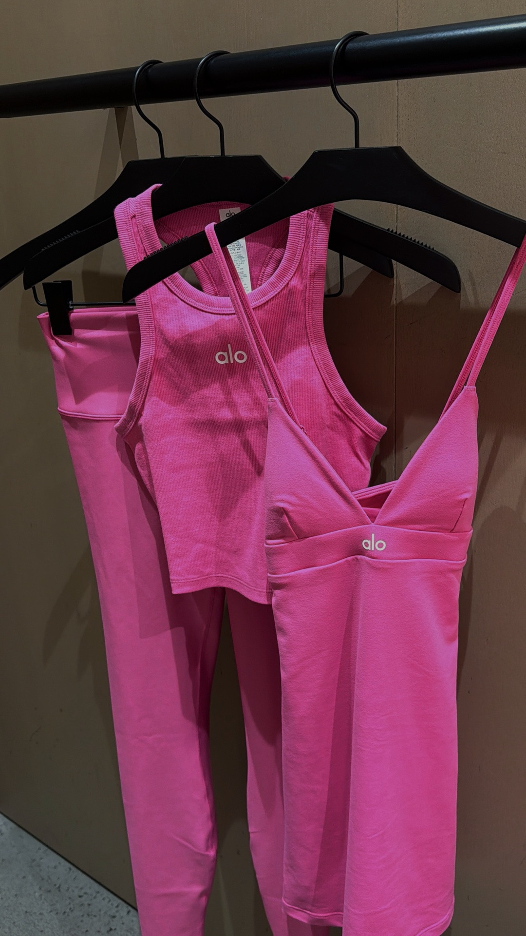 New Paradise Pink color just dropped at Alo!! I’m obsessed 🩷🩷

#alo #aloyoga #workout #gym #athleisure #activewear #workoutset #workoutclothes #gymoutfit #pilates #active #running #yoga @Alo Yoga

#LTKActive #LTKfitnessgoals #LTKSeasonal