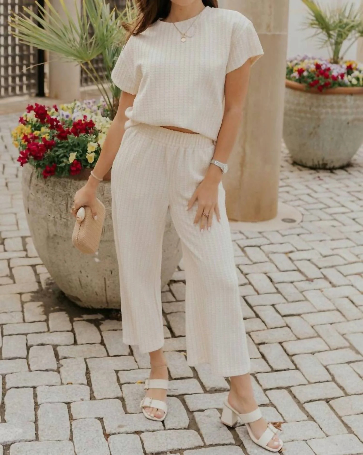 Willow Woven Cropped Pants In Cream | Shop Simon