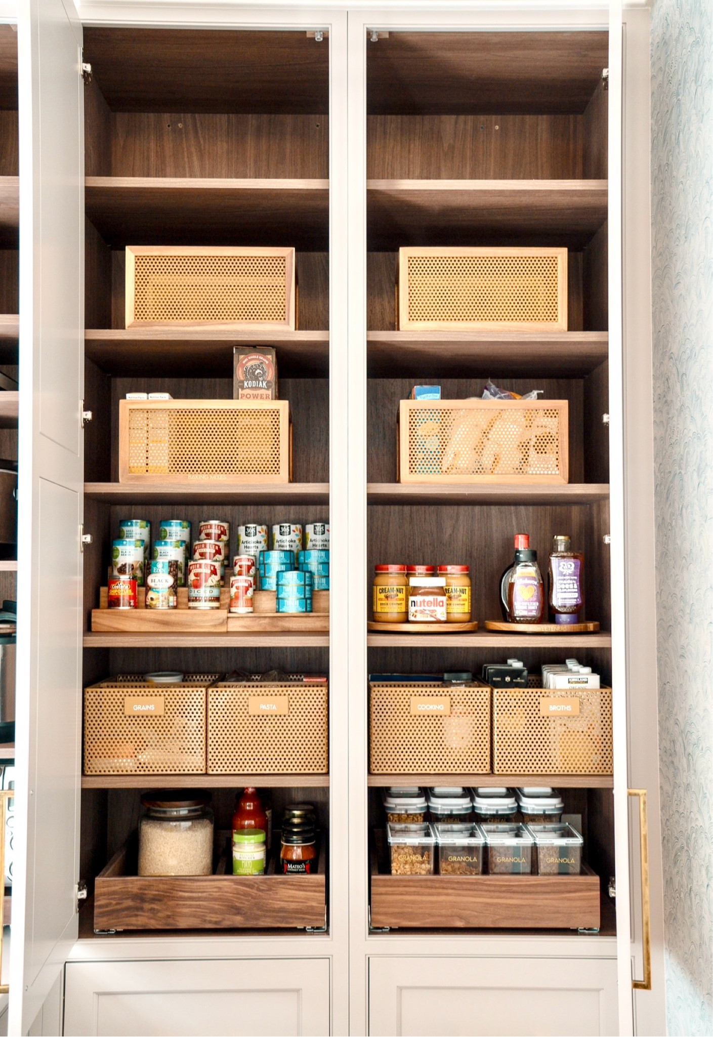 Pantry organizing favorites from Neat Method! 


#organizedpantry #pantry #kidssnacks

#LTKKids #LTKHome #LTKFindsUnder50