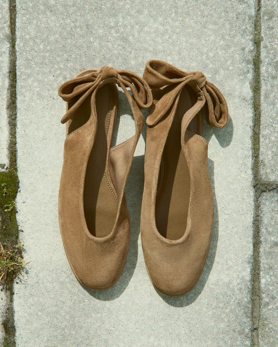 Suede bow detail sling back flats

#LTKSeasonal