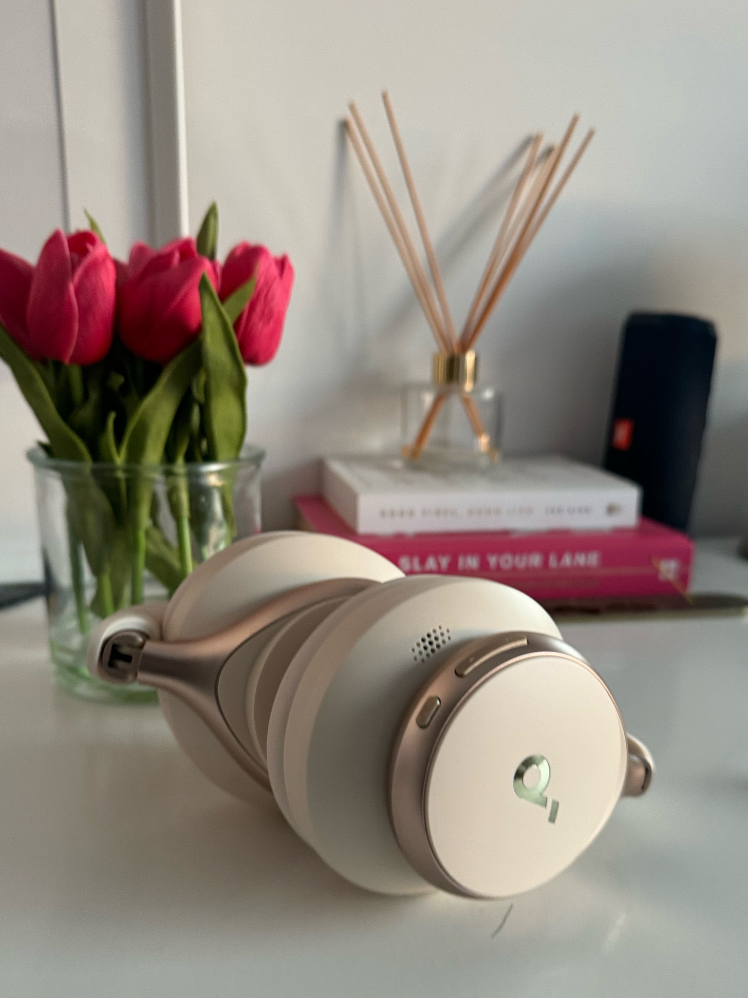 My latest really cute and affordable headphones from Amazon! The quality is good and they are aesthetically pleasing too 😍😍😍 #amazon #amazonfinds #headphones #tech #fitness #gym 

#LTKuk #LTKeurope #LTKgiftguide