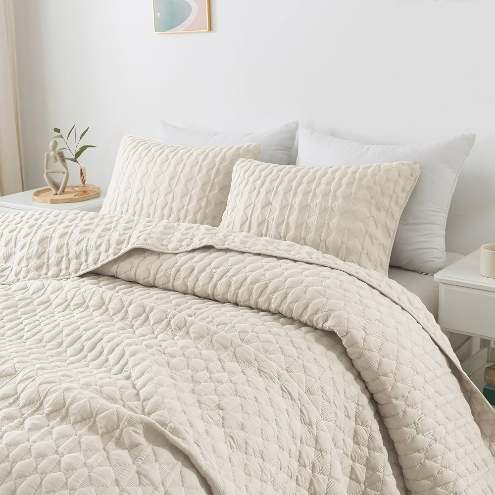 WDCOZY Ivory Twin Quit Size Bedding Sets with 1 Pillow Sham, Lightweight Soft Bedspread Coverlet,... | Amazon (US)
