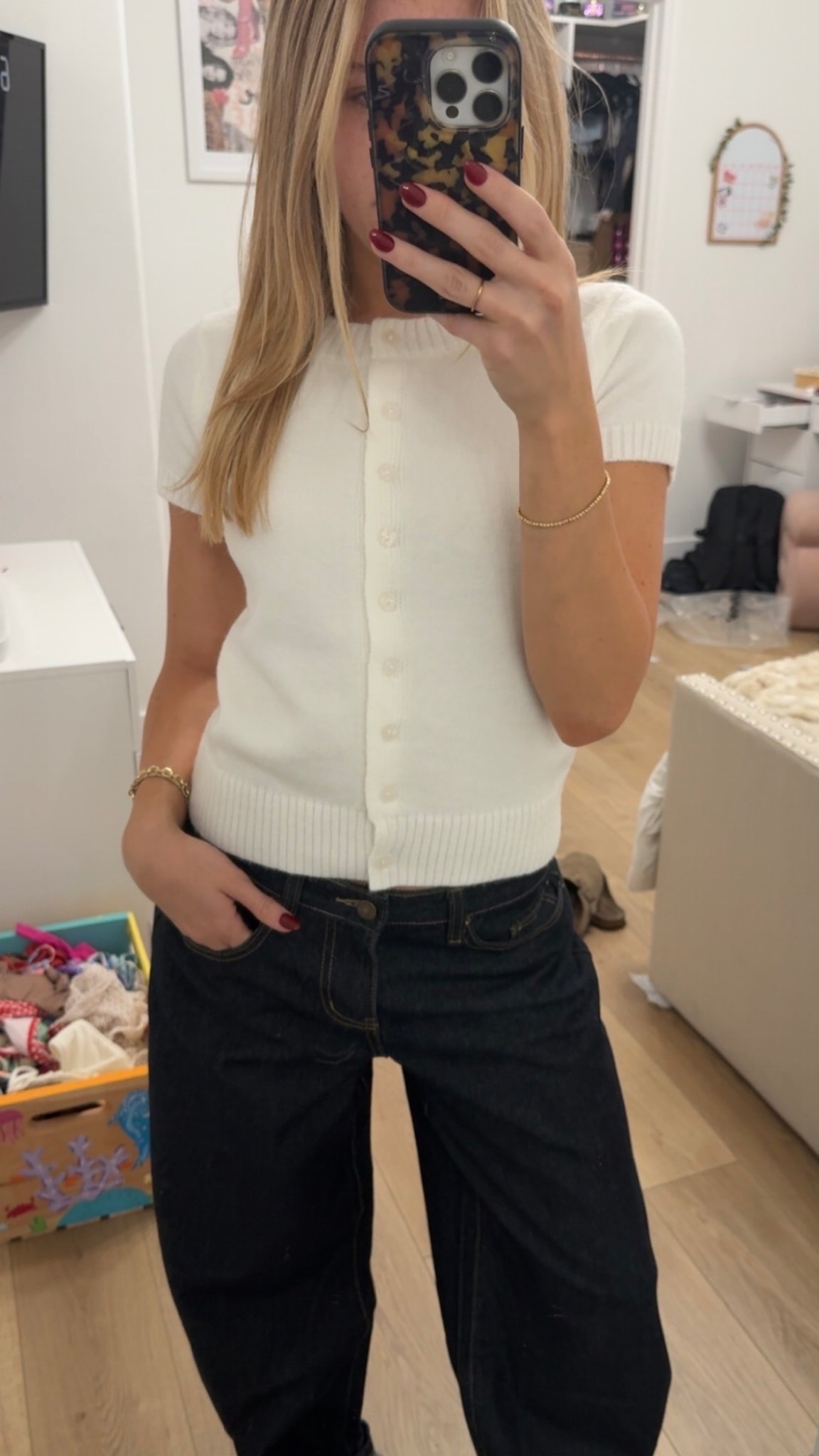 EDIKTED Winter Outfit- Sweater Vest + Extra Baggy Low Rise Jeans ☃️ 10% discount EMMERICHARD10

#LTKStyleTip #LTKHoliday #LTKGiftGuide