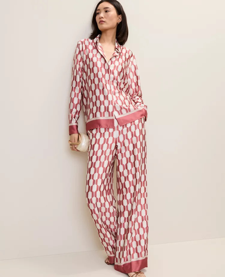 The Wide-Leg Pant in Satin Geo Print | Ann Taylor
