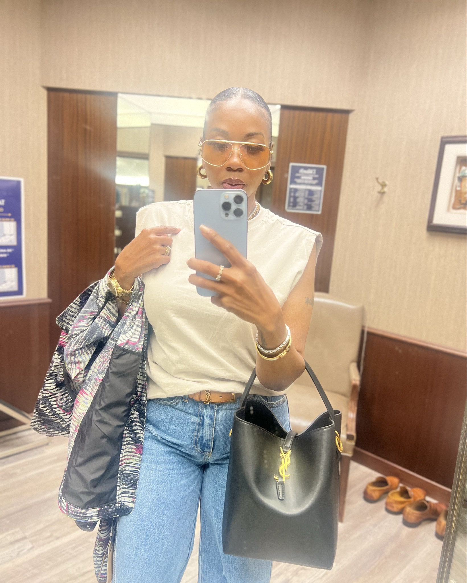 Doing what I do best! 

#LTKItBag #LTKStyleTip #LTKOver40