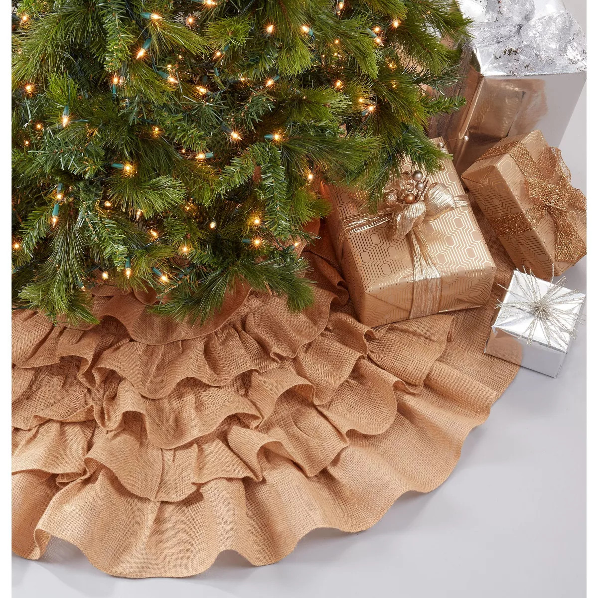 Saro Lifestyle Saro Lifestyle Christmas Tree Skirt With Ruffled Edge | Target